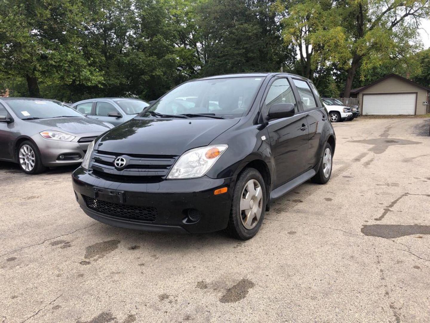 2005 BLACK SCION XA (JTKKT604050) with an 1.5L engine, Automatic transmission, located at 1708 Broadway, Rockford, IL, 61104, (815) 397-5010, 42.252522, -89.069359 - Photo#0