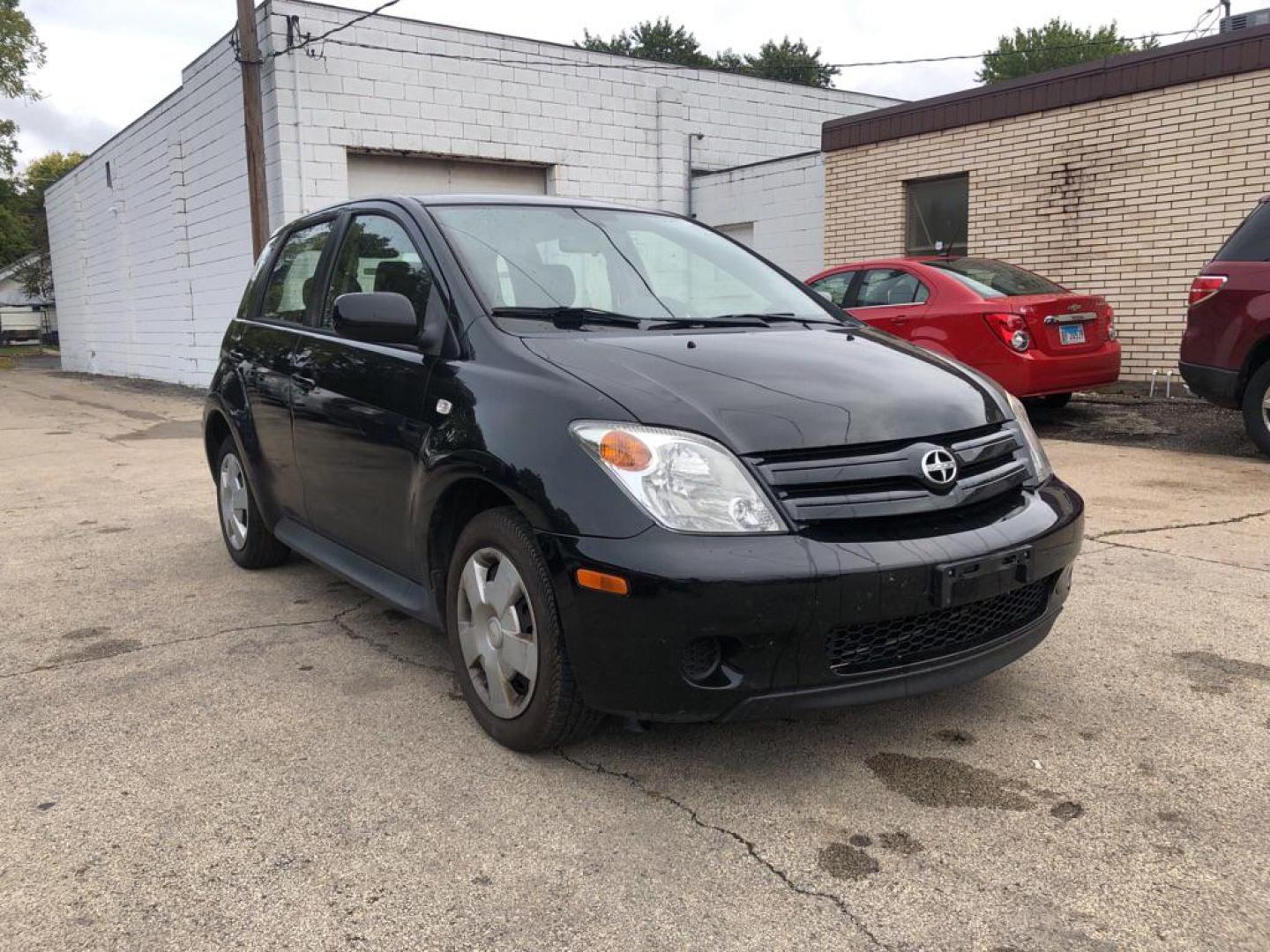 2005 BLACK SCION XA (JTKKT604050) with an 1.5L engine, Automatic transmission, located at 1708 Broadway, Rockford, IL, 61104, (815) 397-5010, 42.252522, -89.069359 - Photo#1