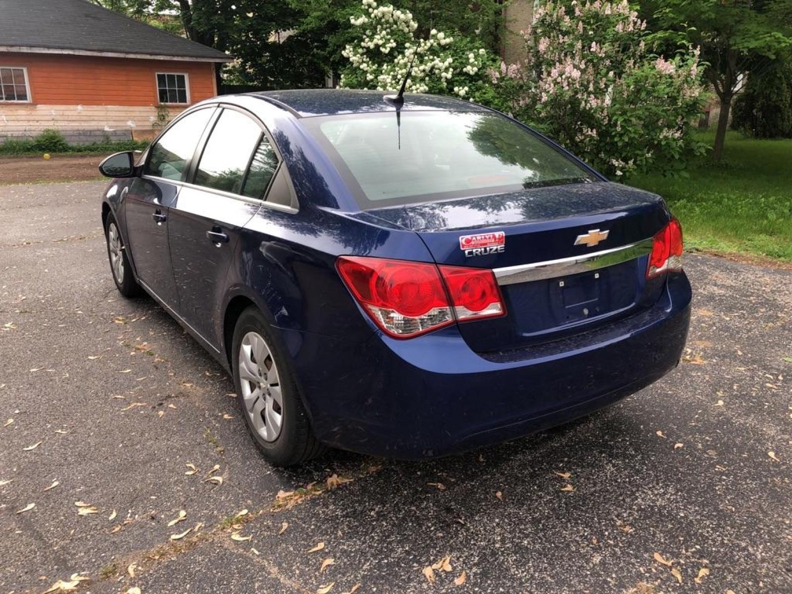 2012 BLUE CHEVROLET CRUZE LS (1G1PC5SH9C7) with an 1.8L engine, Automatic transmission, located at 1708 Broadway, Rockford, IL, 61104, (815) 397-5010, 42.252522, -89.069359 - Photo #3