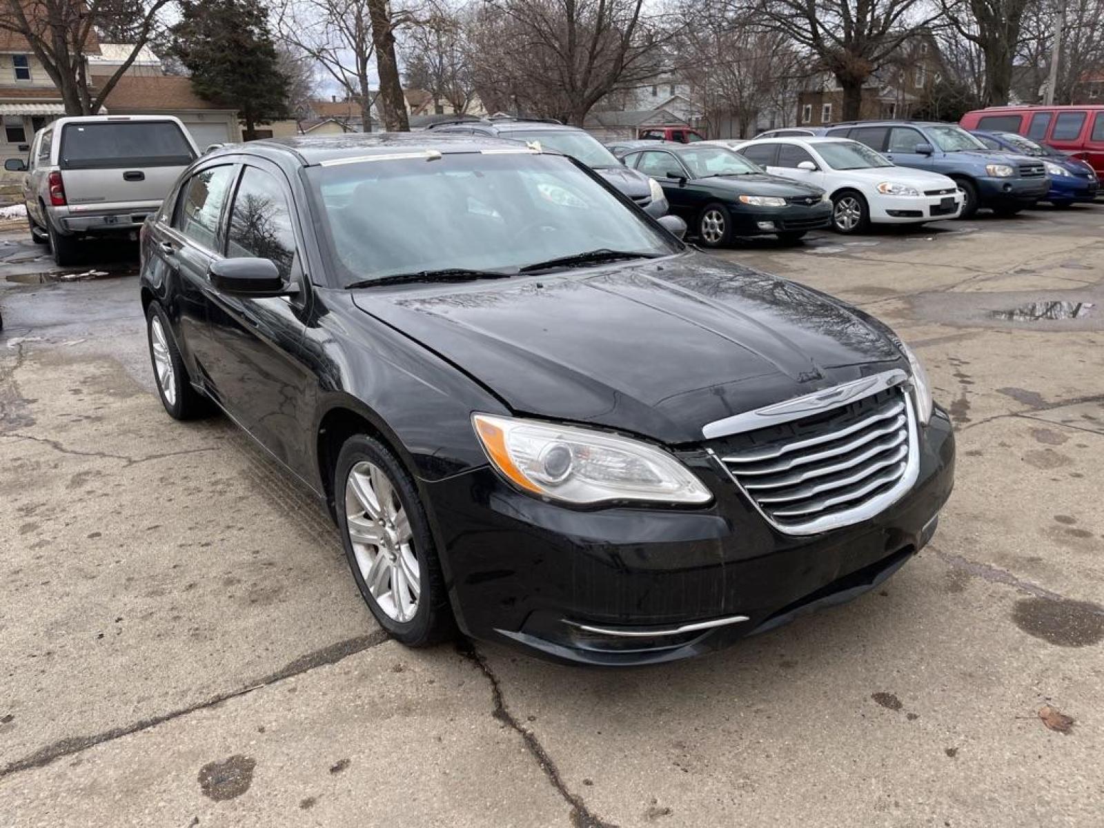 2012 BLACK CHRYSLER 200 TOURING (1C3CCBBBXCN) with an 2.4L engine, Automatic transmission, located at 1708 Broadway, Rockford, IL, 61104, (815) 397-5010, 42.252522, -89.069359 - Photo #0
