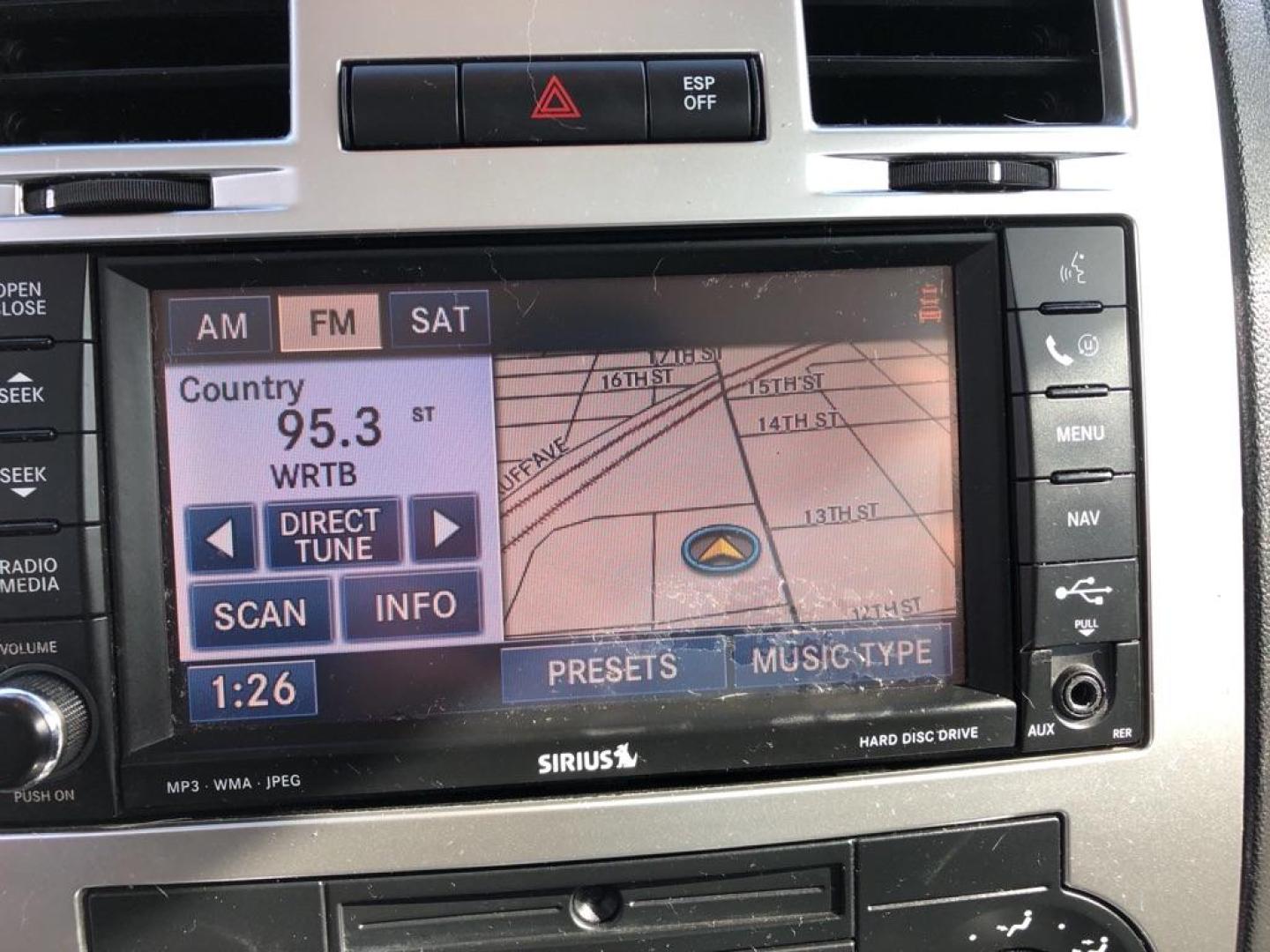2009 BLUE CHRYSLER 300 TOURING (2C3LA53V69H) with an 3.5L engine, Automatic transmission, located at 1708 Broadway, Rockford, IL, 61104, (815) 397-5010, 42.252522, -89.069359 - Photo#7
