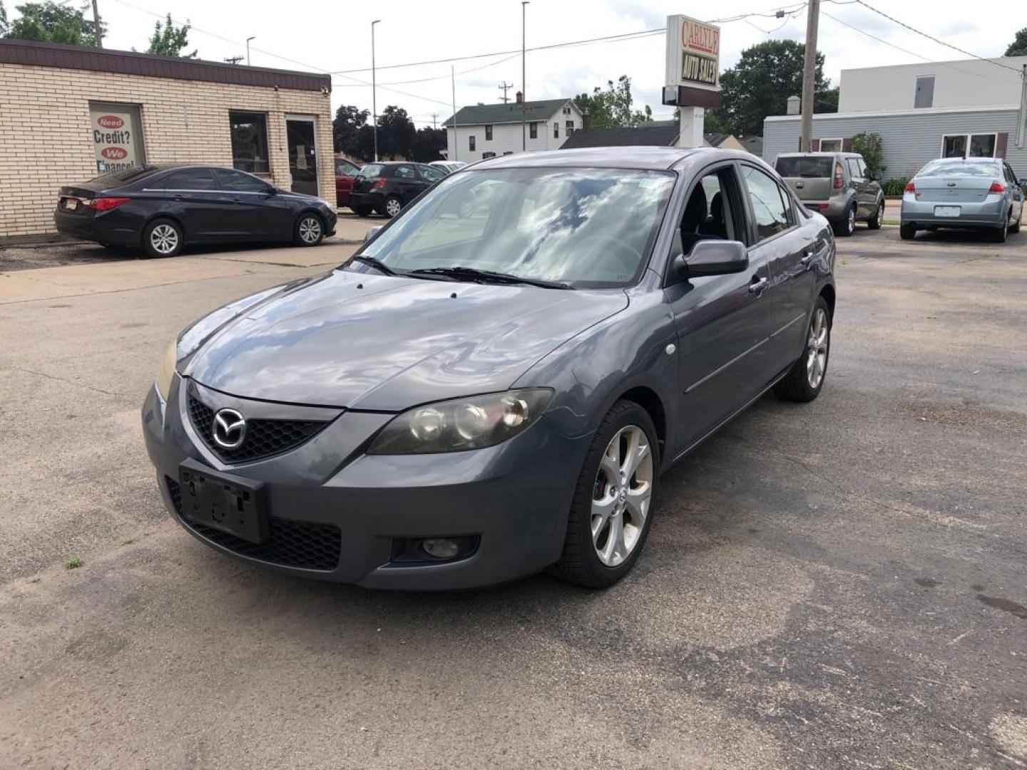 2008 GRAY MAZDA 3 I (JM1BK32F381) with an 2.0L engine, Automatic transmission, located at 1708 Broadway, Rockford, IL, 61104, (815) 397-5010, 42.252522, -89.069359 - Photo#0