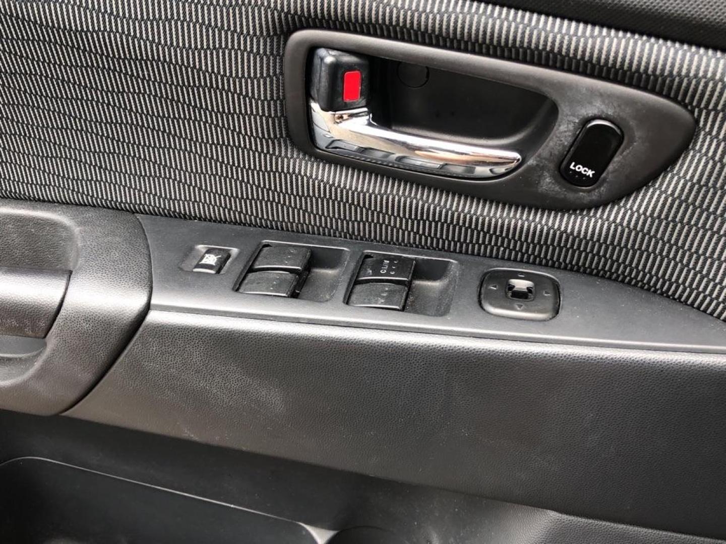 2008 GRAY MAZDA 3 I (JM1BK32F381) with an 2.0L engine, Automatic transmission, located at 1708 Broadway, Rockford, IL, 61104, (815) 397-5010, 42.252522, -89.069359 - Photo#8