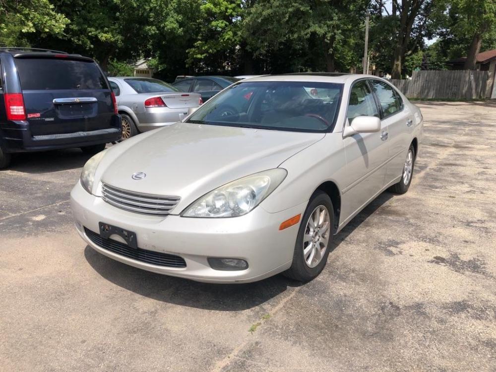 Carlyle Auto Sales Carlyle Auto Sales 2004 LEXUS ES 330 4DR