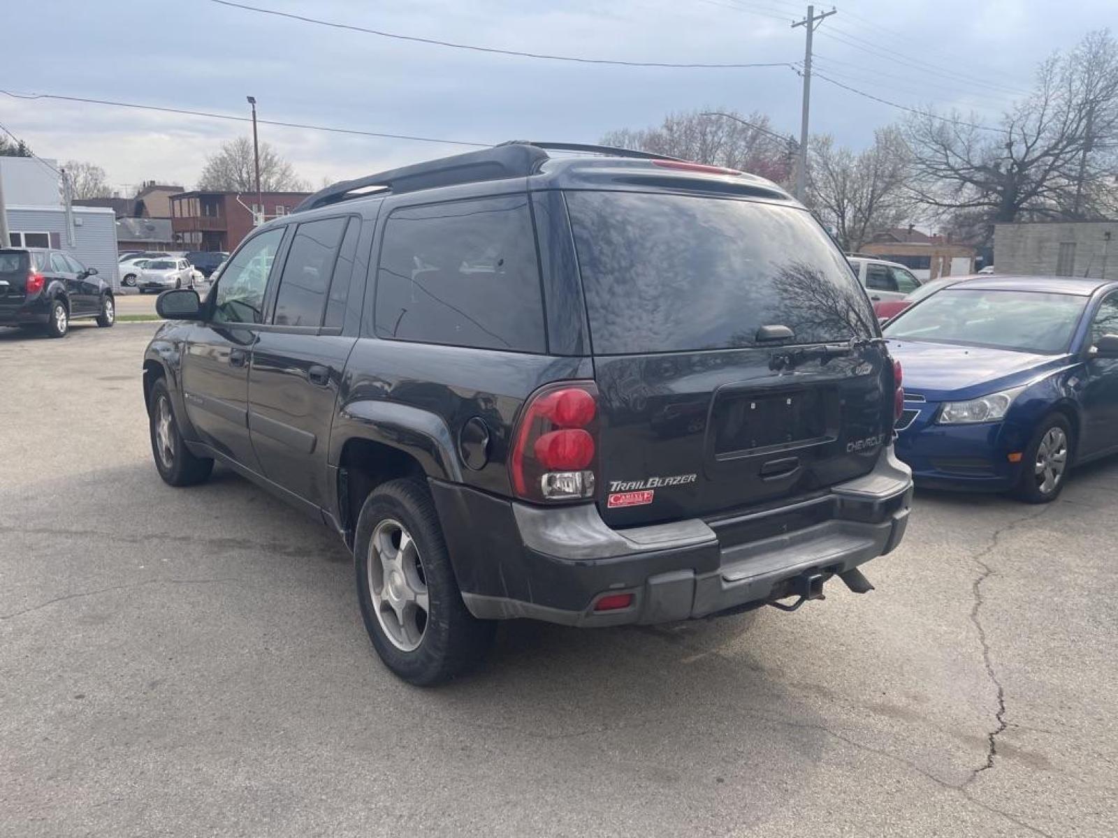 2004 GRAY CHEVROLET TRAILBLAZER EXT LS (1GNET16S746) with an 4.2L engine, Automatic transmission, located at 1708 Broadway, Rockford, IL, 61104, (815) 397-5010, 42.252522, -89.069359 - Photo #3