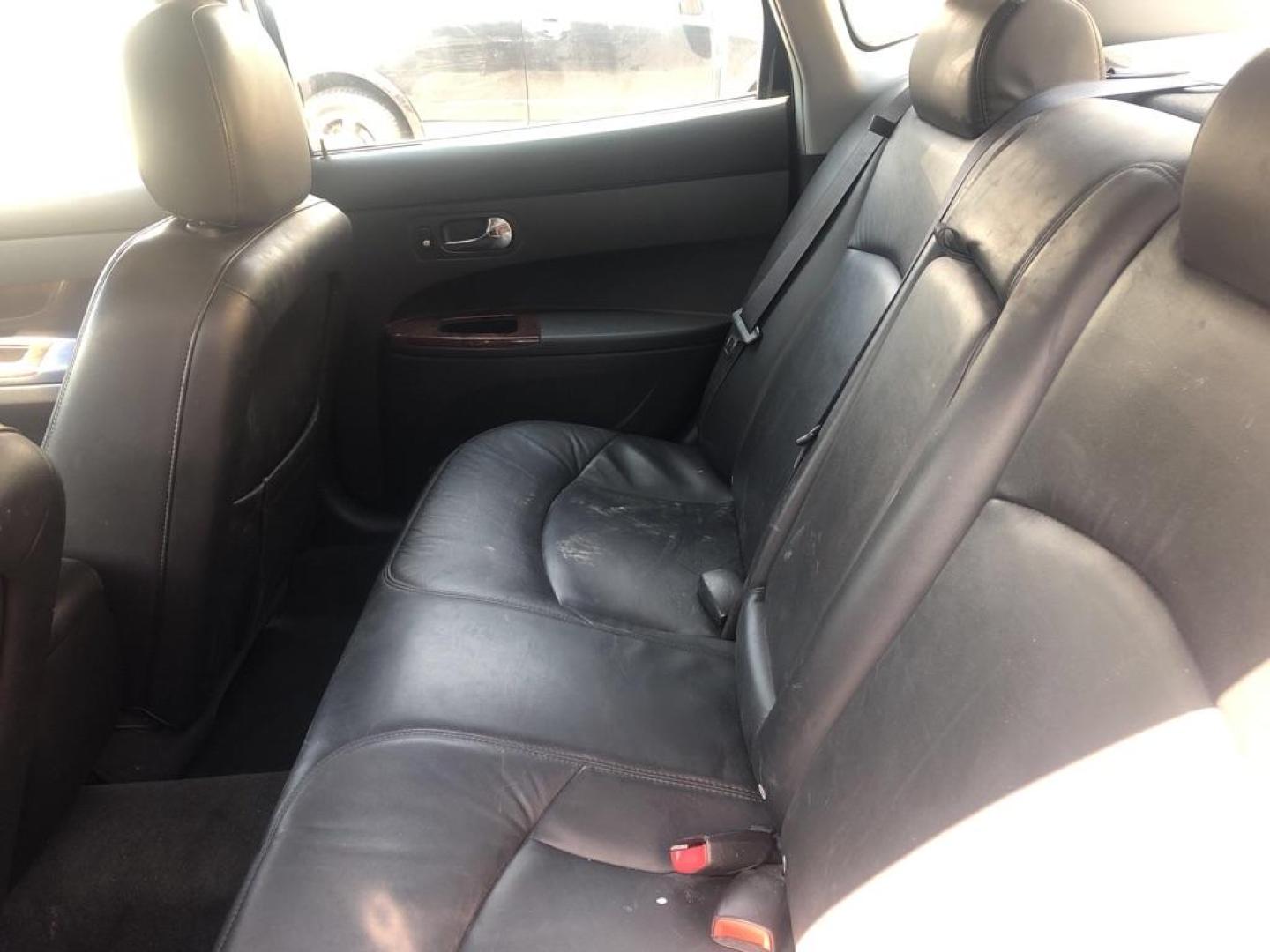 2007 BLACK BUICK LACROSSE CXL (2G4WD552171) with an 3.8L engine, Automatic transmission, located at 1708 Broadway, Rockford, IL, 61104, (815) 397-5010, 42.252522, -89.069359 - Photo#4