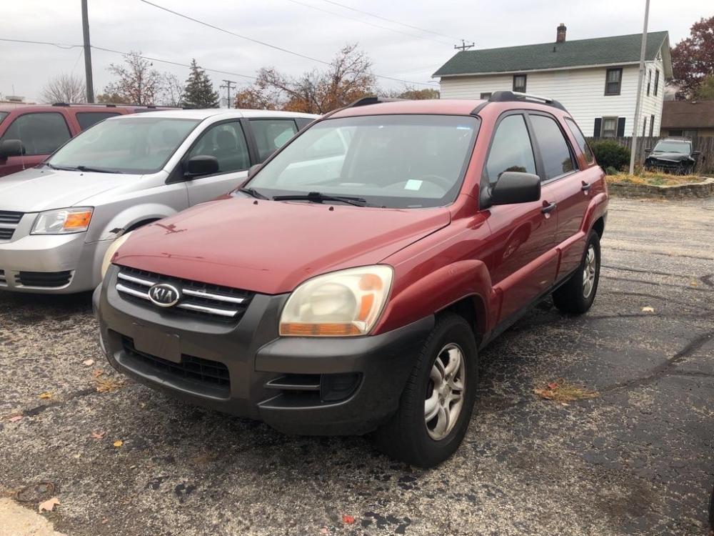 2005 RED KIA NEW SPORTAGE (KNDJE723257) with an 2.7L engine, Automatic transmission, located at 151 Alpine Road, Rockford, IL, 61108, (815) 398-5010, 42.212986, -89.029320 - Photo #0