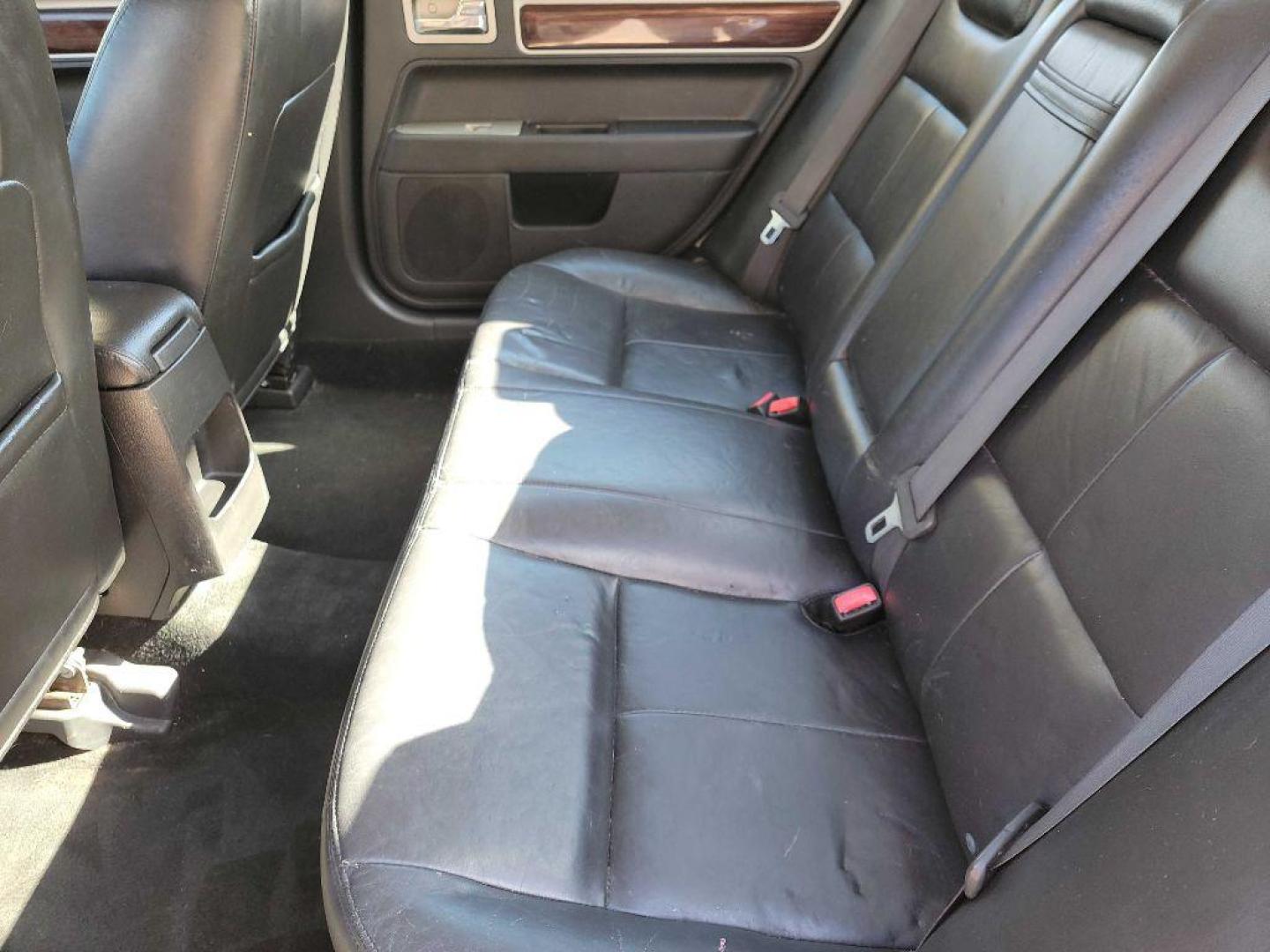 2007 BLACK LINCOLN MKZ (3LNHM26T17R) with an 3.5L engine, Automatic transmission, located at 1708 Broadway, Rockford, IL, 61104, (815) 397-5010, 42.252522, -89.069359 - Photo#10