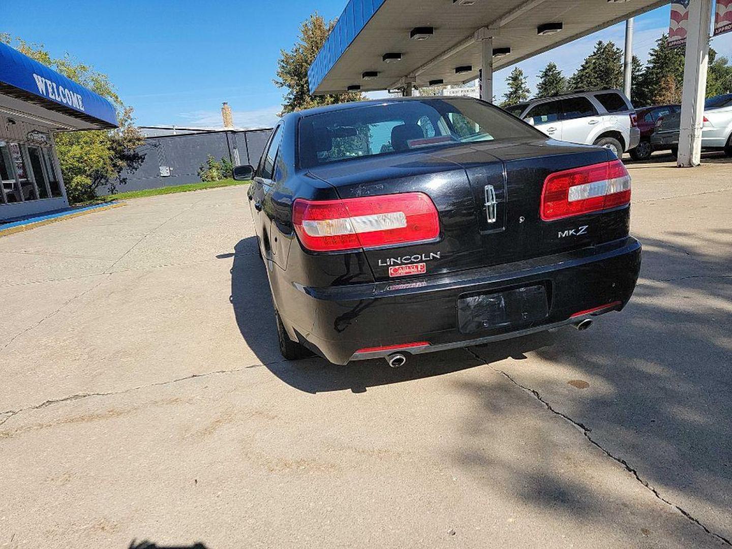 2007 BLACK LINCOLN MKZ (3LNHM26T17R) with an 3.5L engine, Automatic transmission, located at 1708 Broadway, Rockford, IL, 61104, (815) 397-5010, 42.252522, -89.069359 - Photo#3