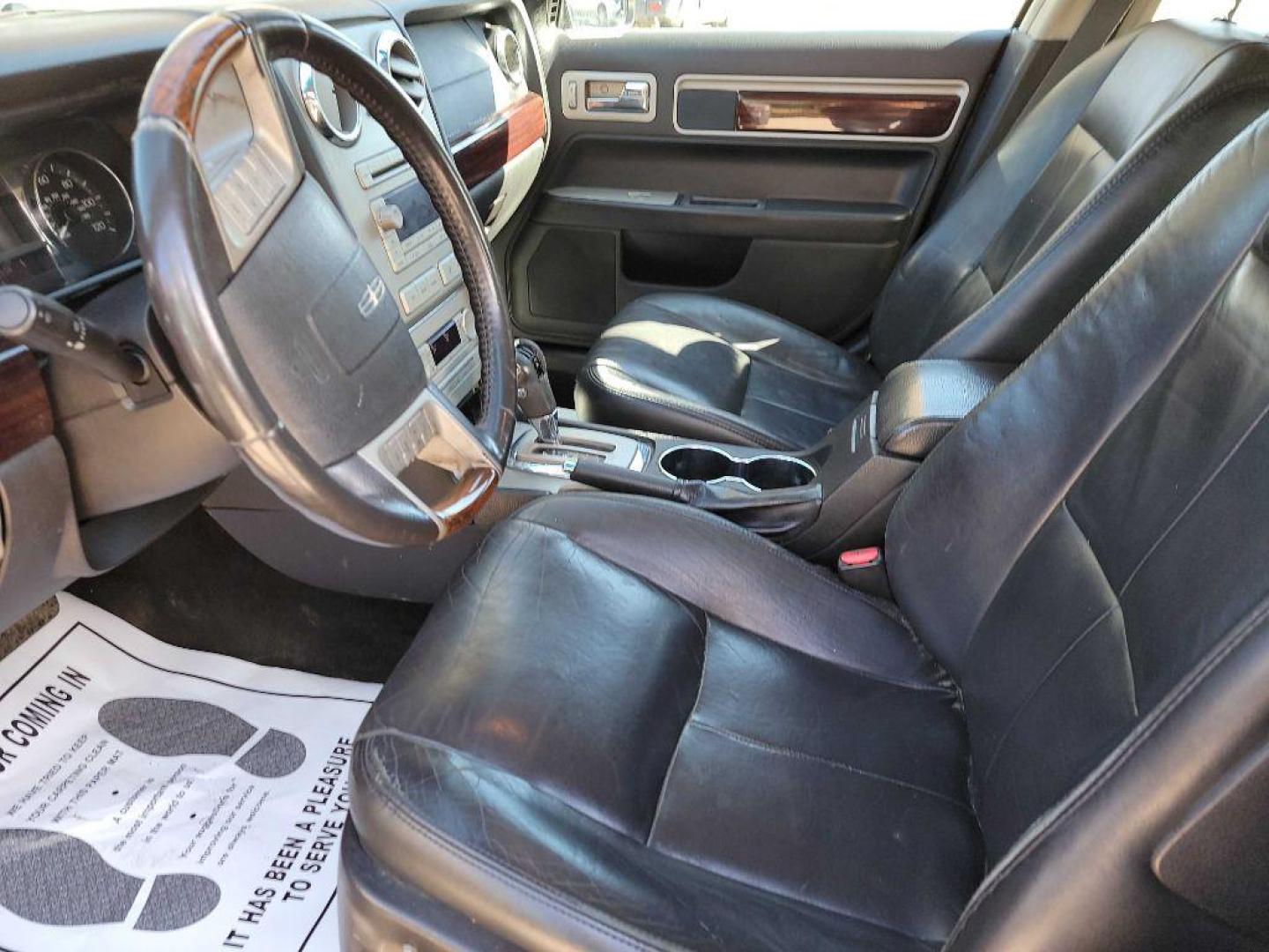 2007 BLACK LINCOLN MKZ (3LNHM26T17R) with an 3.5L engine, Automatic transmission, located at 1708 Broadway, Rockford, IL, 61104, (815) 397-5010, 42.252522, -89.069359 - Photo#7