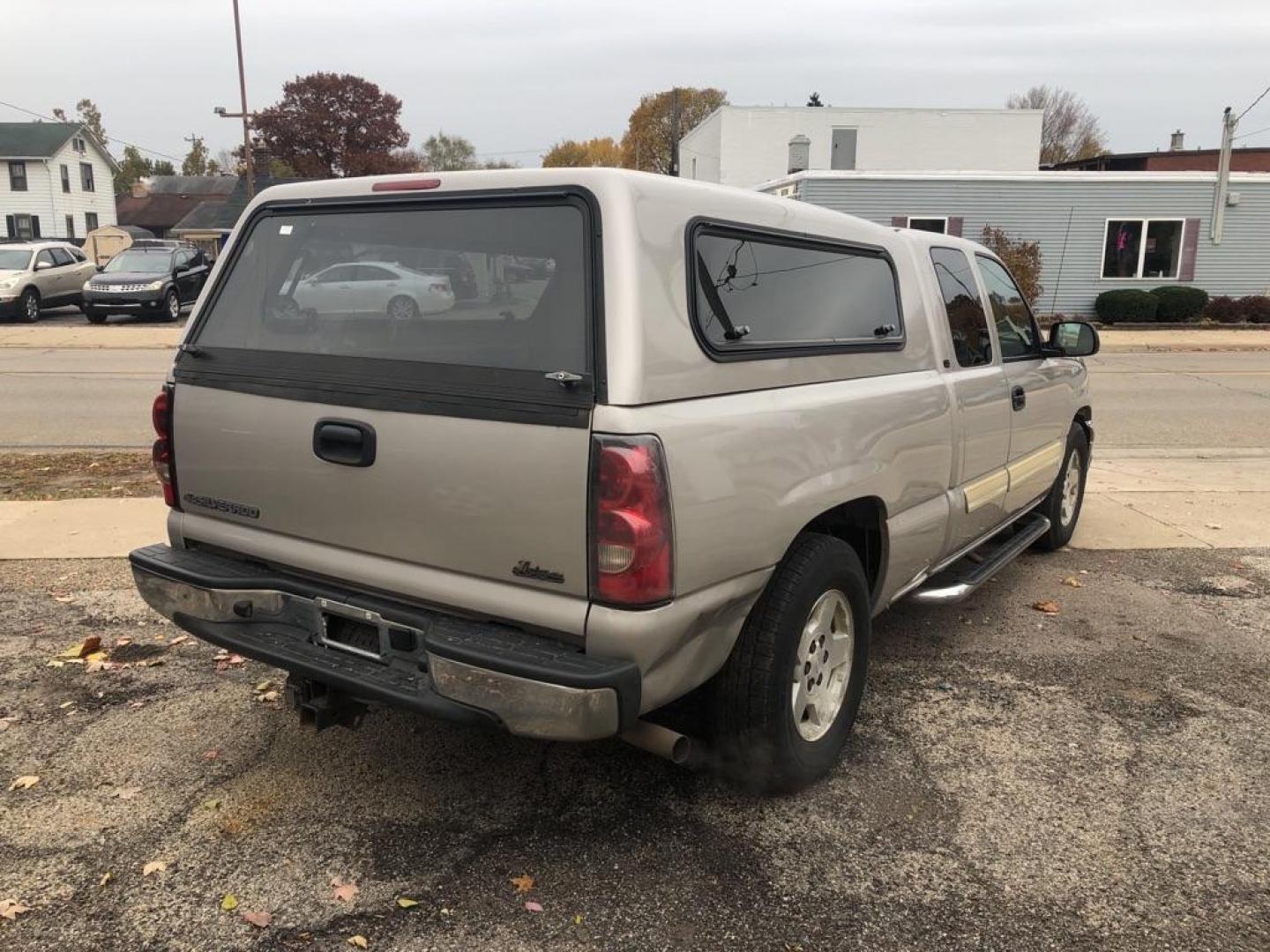 2007 TAN CHEVROLET SILVERADO 1500 CLASSIC (1GCEC19Z77Z) with an 5.3L engine, Automatic transmission, located at 1708 Broadway, Rockford, IL, 61104, (815) 397-5010, 42.252522, -89.069359 - Photo#2