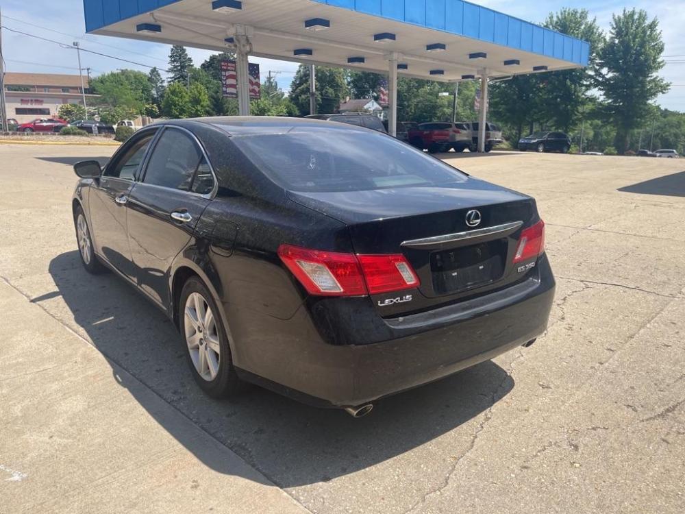 2007 BLACK LEXUS ES 350 (JTHBJ46G772) with an 3.5L engine, Automatic transmission, located at 151 Alpine Road, Rockford, IL, 61108, (815) 398-5010, 42.212986, -89.029320 - Photo #3