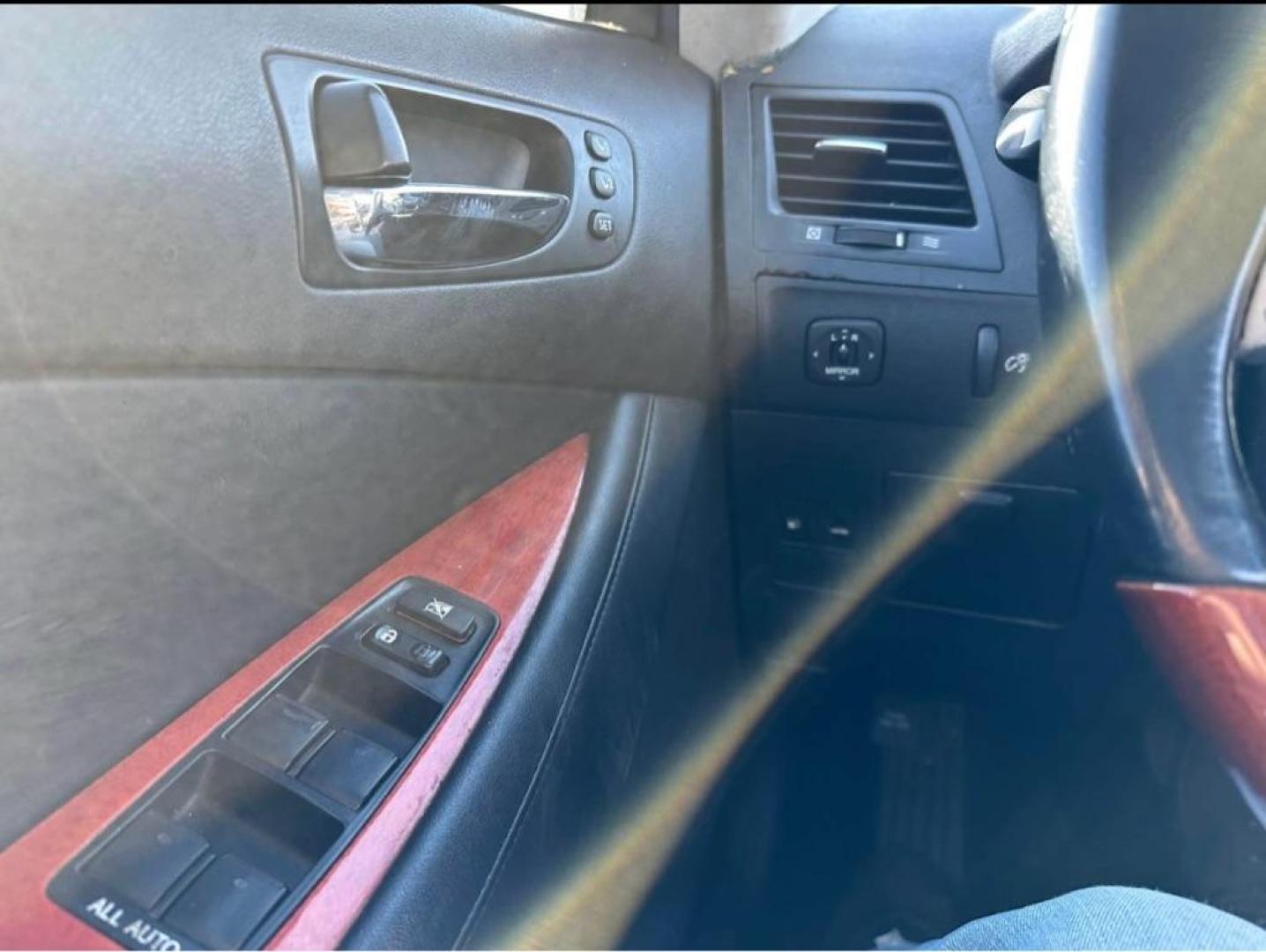 2007 BLACK LEXUS ES 350 (JTHBJ46G772) with an 3.5L engine, Automatic transmission, located at 1708 Broadway, Rockford, IL, 61104, (815) 397-5010, 42.252522, -89.069359 - Photo#8
