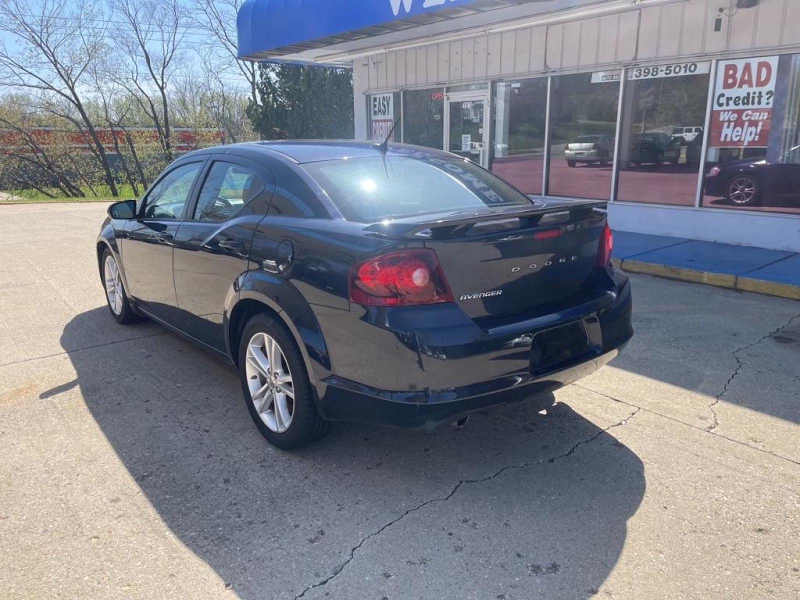 2012 BLACK DODGE AVENGER SXT (1C3CDZEG0CN) with an 3.6L engine, Automatic transmission, located at 1708 Broadway, Rockford, IL, 61104, (815) 397-5010, 42.252522, -89.069359 - Photo #3