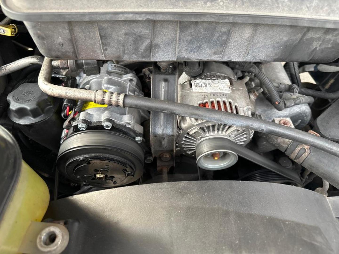 2002 BLUE DODGE RAM 1500 (1D7HU18N02S) with an 4.7L engine, Automatic transmission, located at 1708 Broadway, Rockford, IL, 61104, (815) 397-5010, 42.252522, -89.069359 - Photo#11