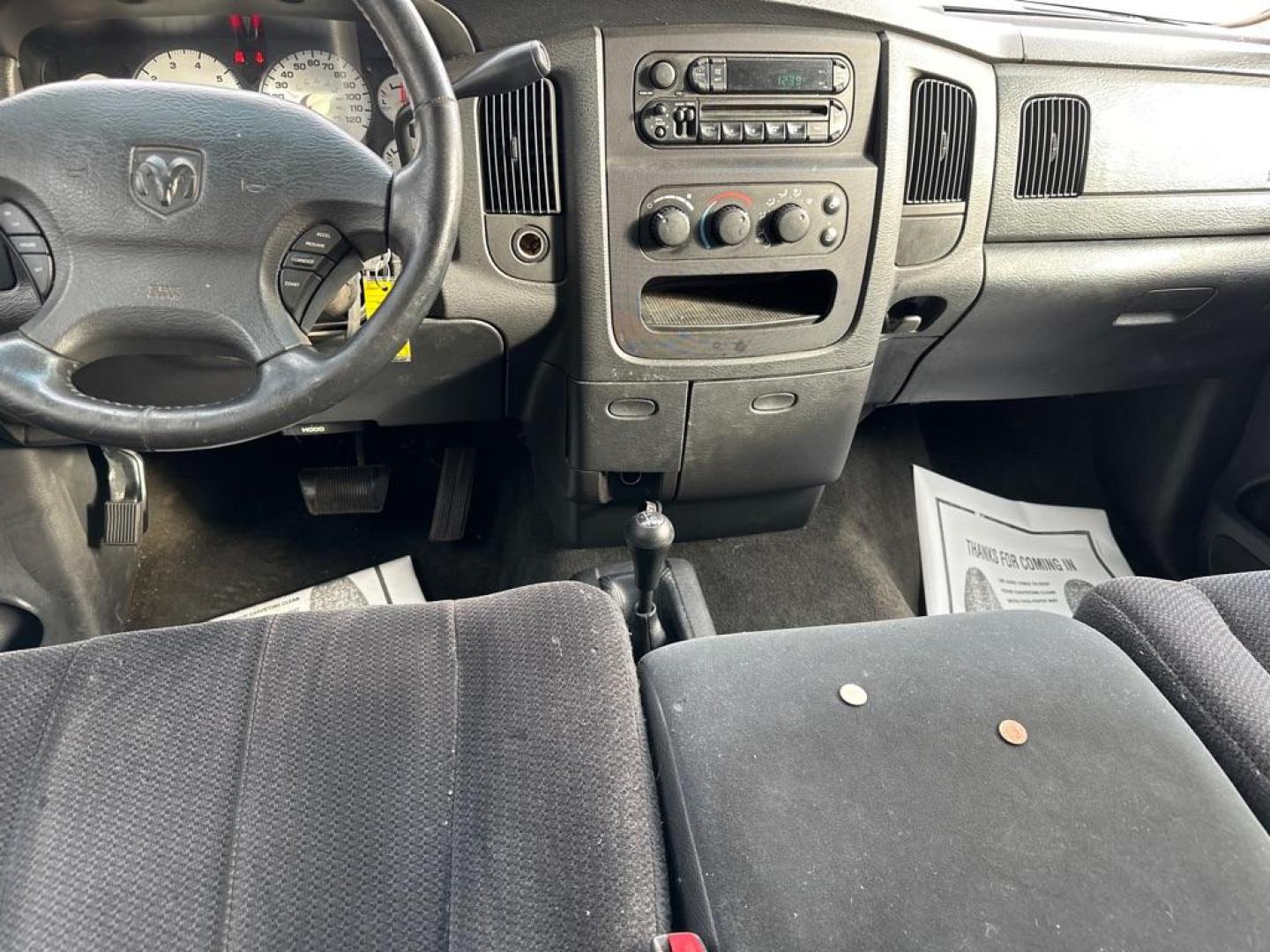 2002 BLUE DODGE RAM 1500 (1D7HU18N02S) with an 4.7L engine, Automatic transmission, located at 1708 Broadway, Rockford, IL, 61104, (815) 397-5010, 42.252522, -89.069359 - Photo#7