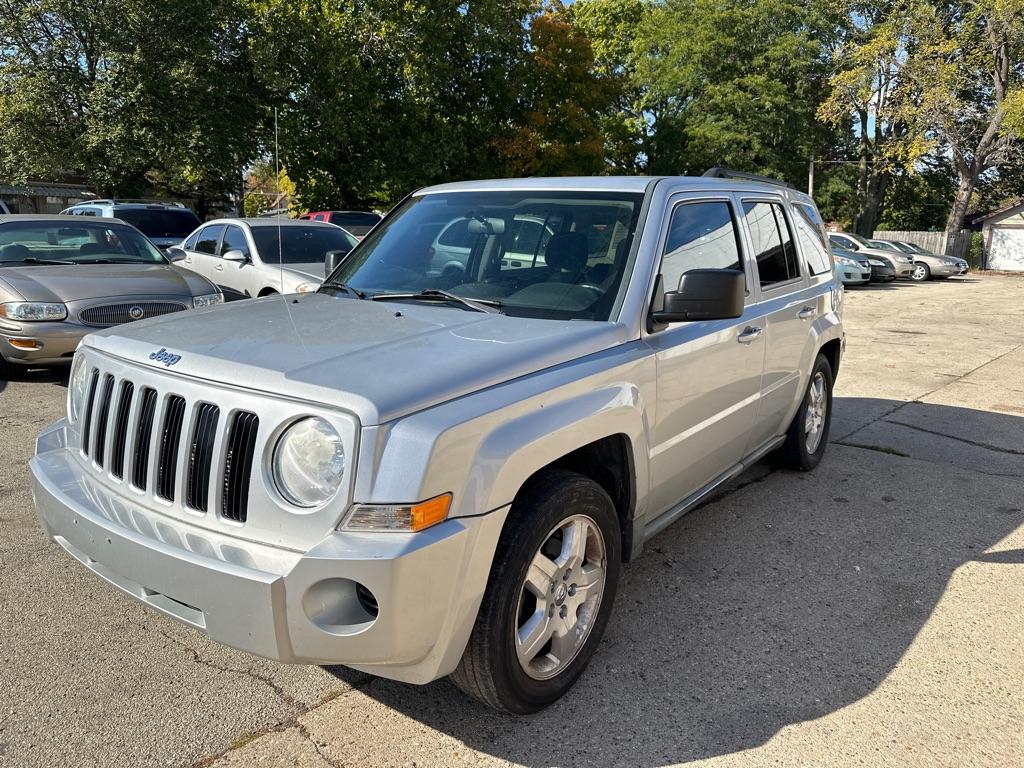 photo of 2010 JEEP PATRIOT 4DR