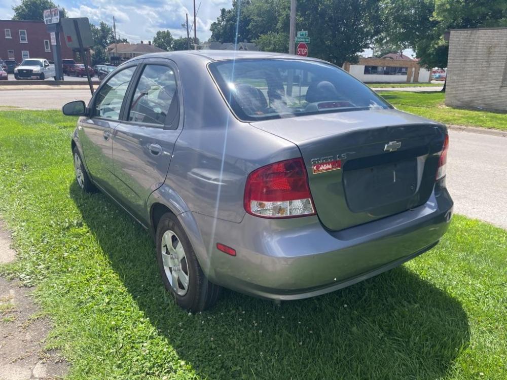 2006 SILVER CHEVROLET AVEO BASE (KL1TD56626B) with an 1.6L engine, Automatic transmission, located at 1708 Broadway, Rockford, IL, 61104, (815) 397-5010, 42.252522, -89.069359 - Photo #3