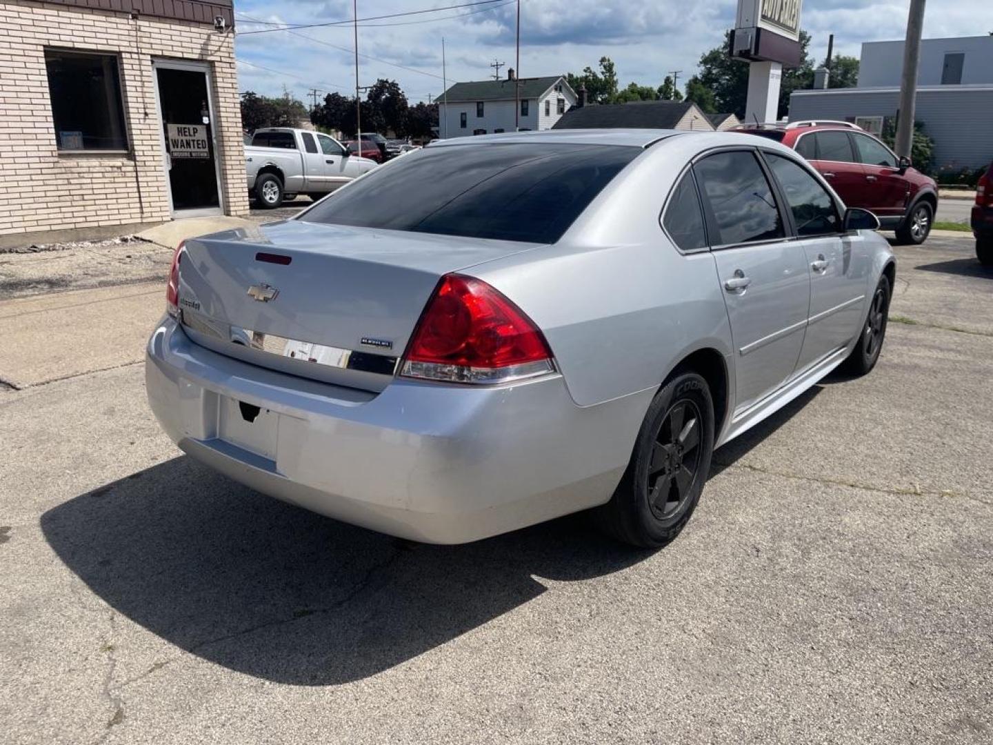 2010 SILVER CHEVROLET IMPALA LS (2G1WA5EK5A1) with an 3.5L engine, Automatic transmission, located at 1708 Broadway, Rockford, IL, 61104, (815) 397-5010, 42.252522, -89.069359 - Photo#2