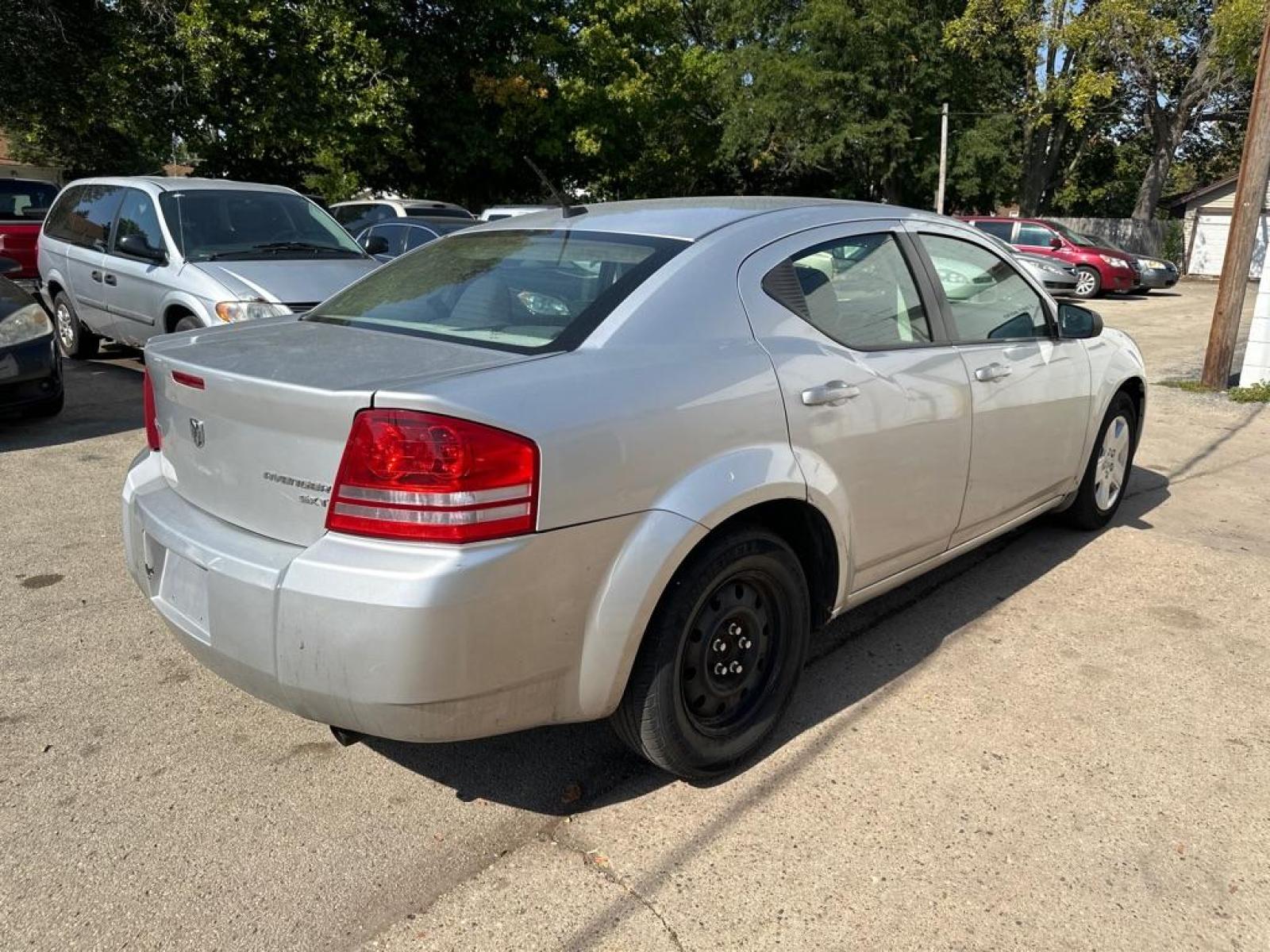 2010 SILVER DODGE AVENGER SXT (1B3CC4FB2AN) with an 2.4L engine, Automatic transmission, located at 1708 Broadway, Rockford, IL, 61104, (815) 397-5010, 42.252522, -89.069359 - Photo #2