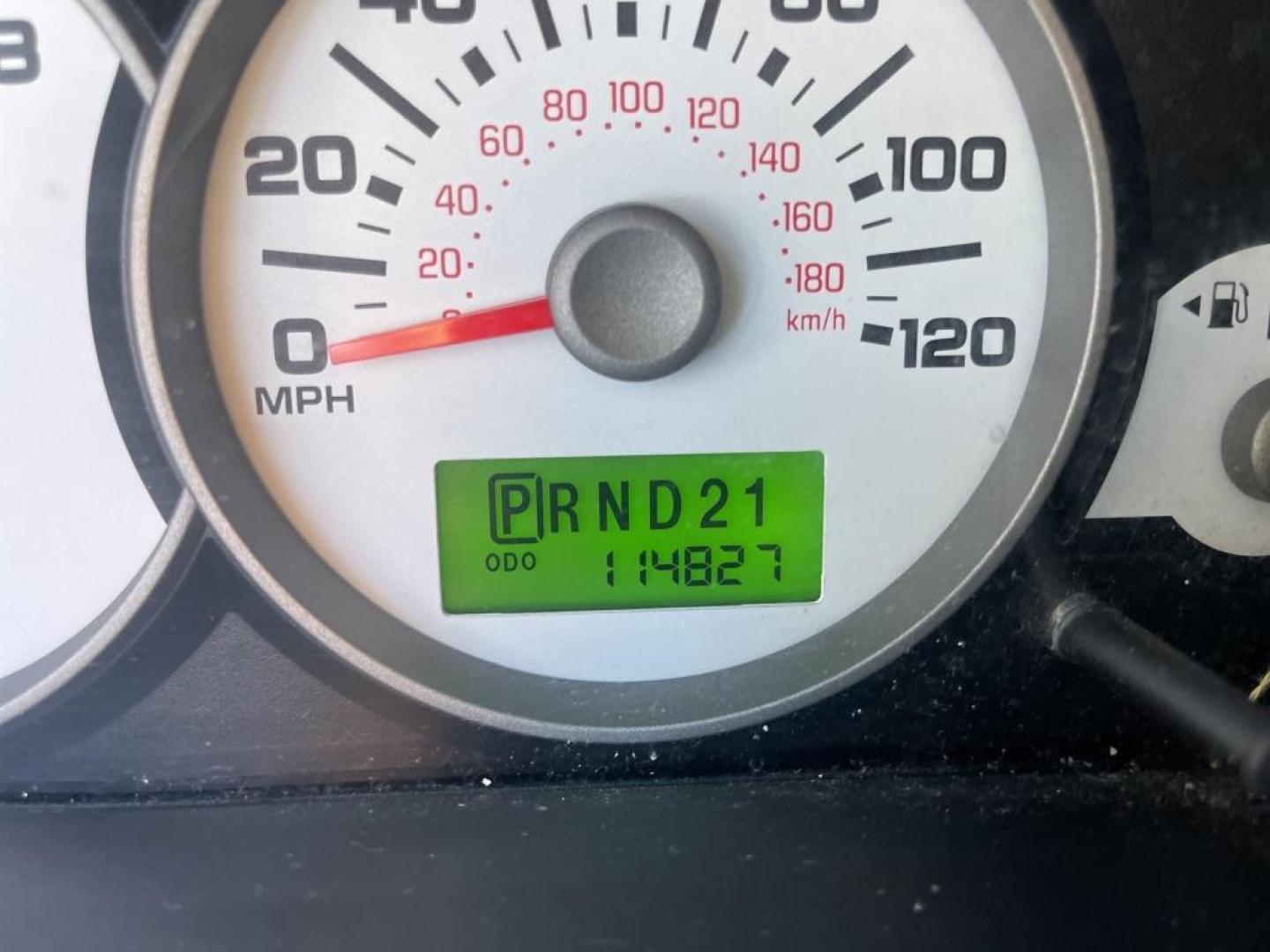 2006 GREEN FORD ESCAPE XLT (1FMYU03156K) with an 3.0L engine, Automatic transmission, located at 1708 Broadway, Rockford, IL, 61104, (815) 397-5010, 42.252522, -89.069359 - Photo#7