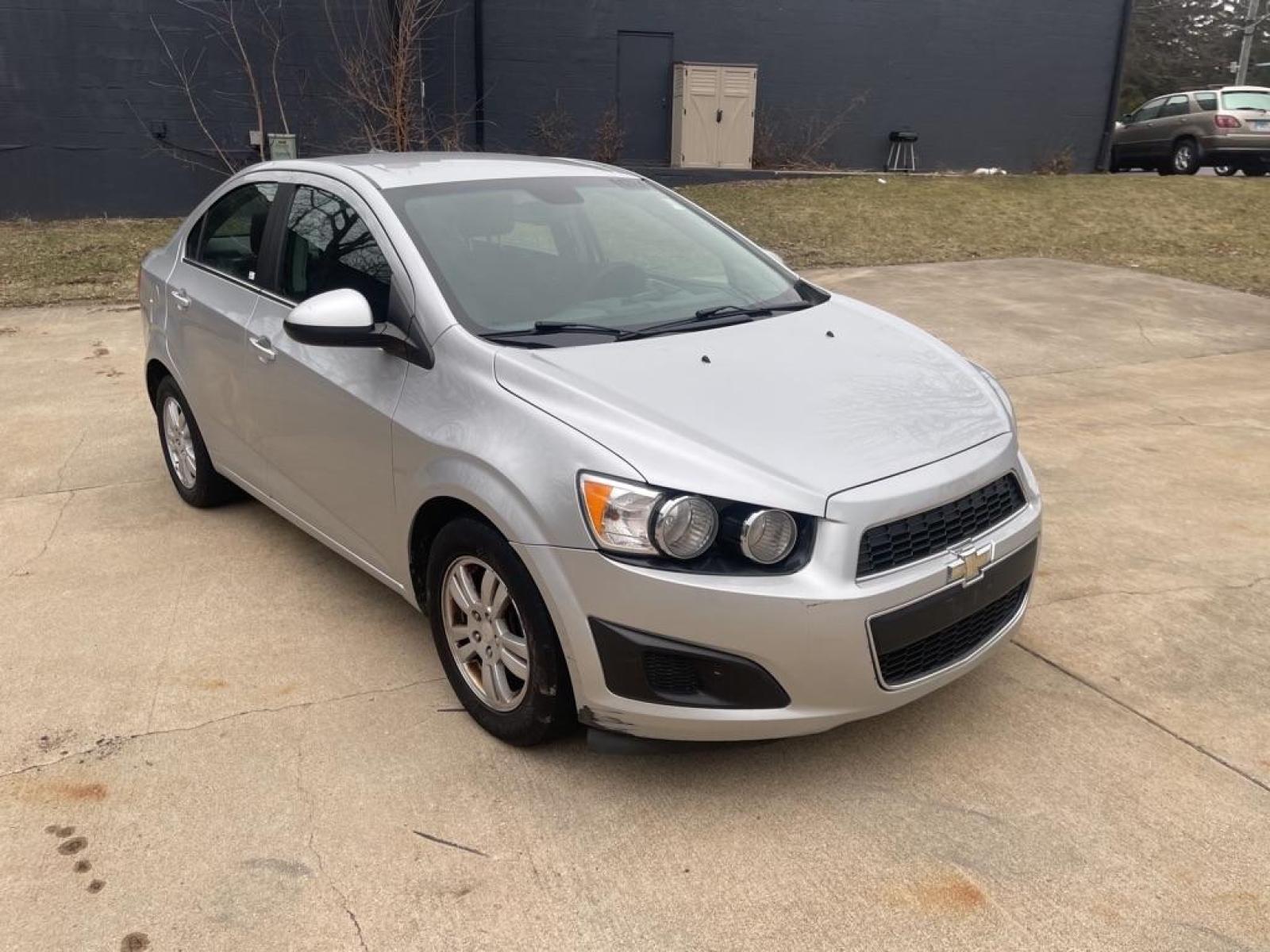 2013 SILVER CHEVROLET SONIC LT (1G1JC5SHXD4) with an 1.8L engine, Automatic transmission, located at 1708 Broadway, Rockford, IL, 61104, (815) 397-5010, 42.252522, -89.069359 - Photo #1