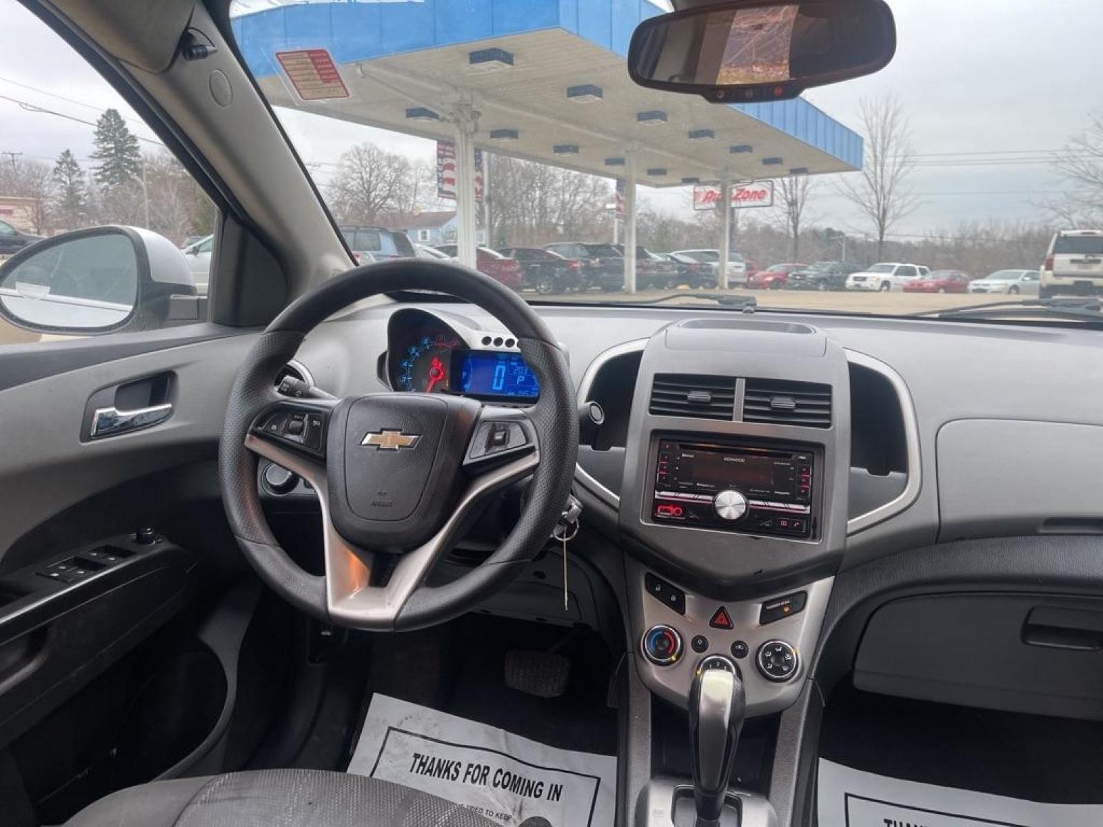 2013 SILVER CHEVROLET SONIC LT (1G1JC5SHXD4) with an 1.8L engine, Automatic transmission, located at 1708 Broadway, Rockford, IL, 61104, (815) 397-5010, 42.252522, -89.069359 - Photo #5