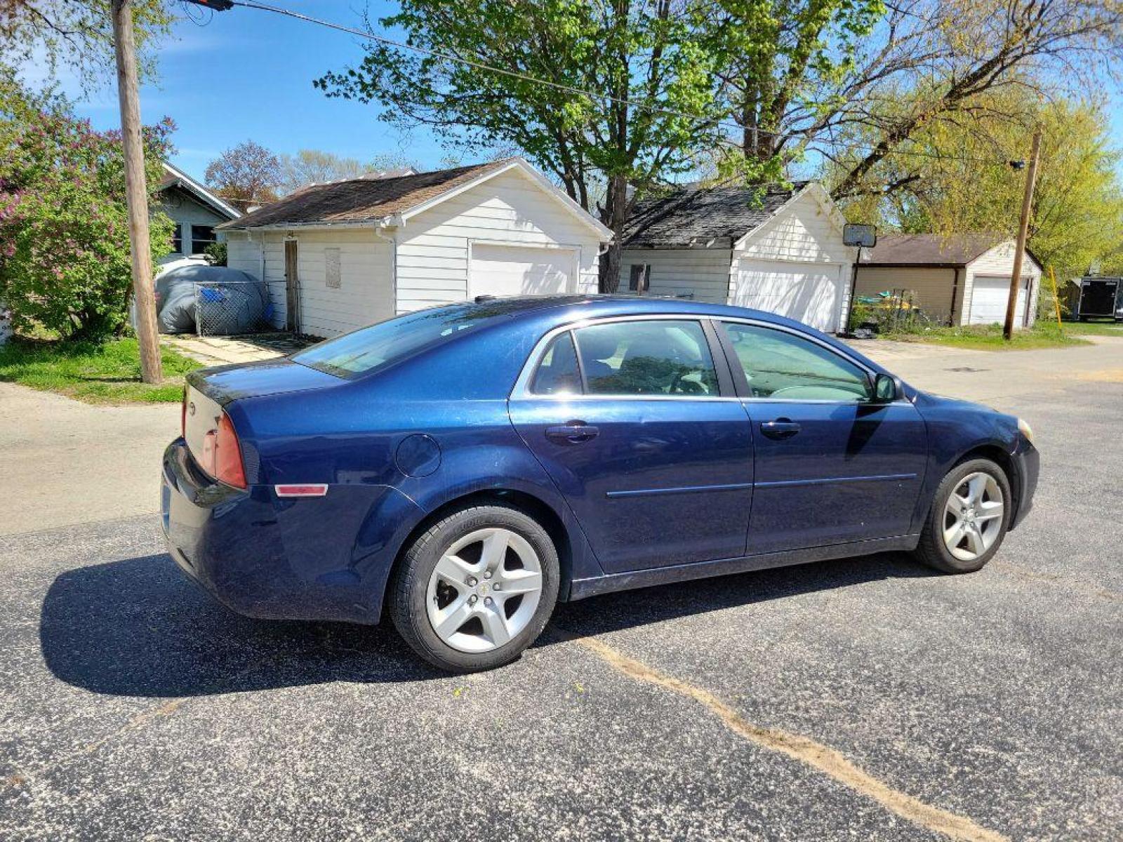 2010 BLUE CHEVROLET MALIBU LS (1G1ZB5EB6AF) with an 2.4L engine, Automatic transmission, located at 1708 Broadway, Rockford, IL, 61104, (815) 397-5010, 42.252522, -89.069359 - Photo #3