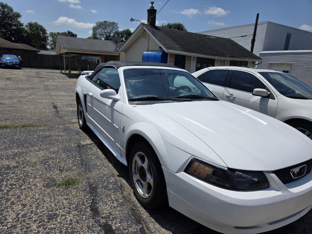 photo of 2003 FORD MUSTANG 2DR