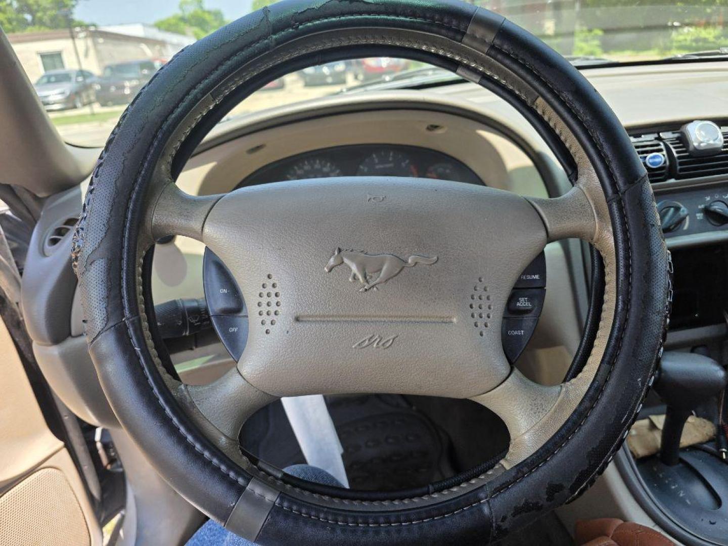 2003 WHITE FORD MUSTANG CONVERTABLE (1FAFP44493F) with an 3.8L engine, Automatic transmission, located at 1708 Broadway, Rockford, IL, 61104, (815) 397-5010, 42.252522, -89.069359 - Photo#5