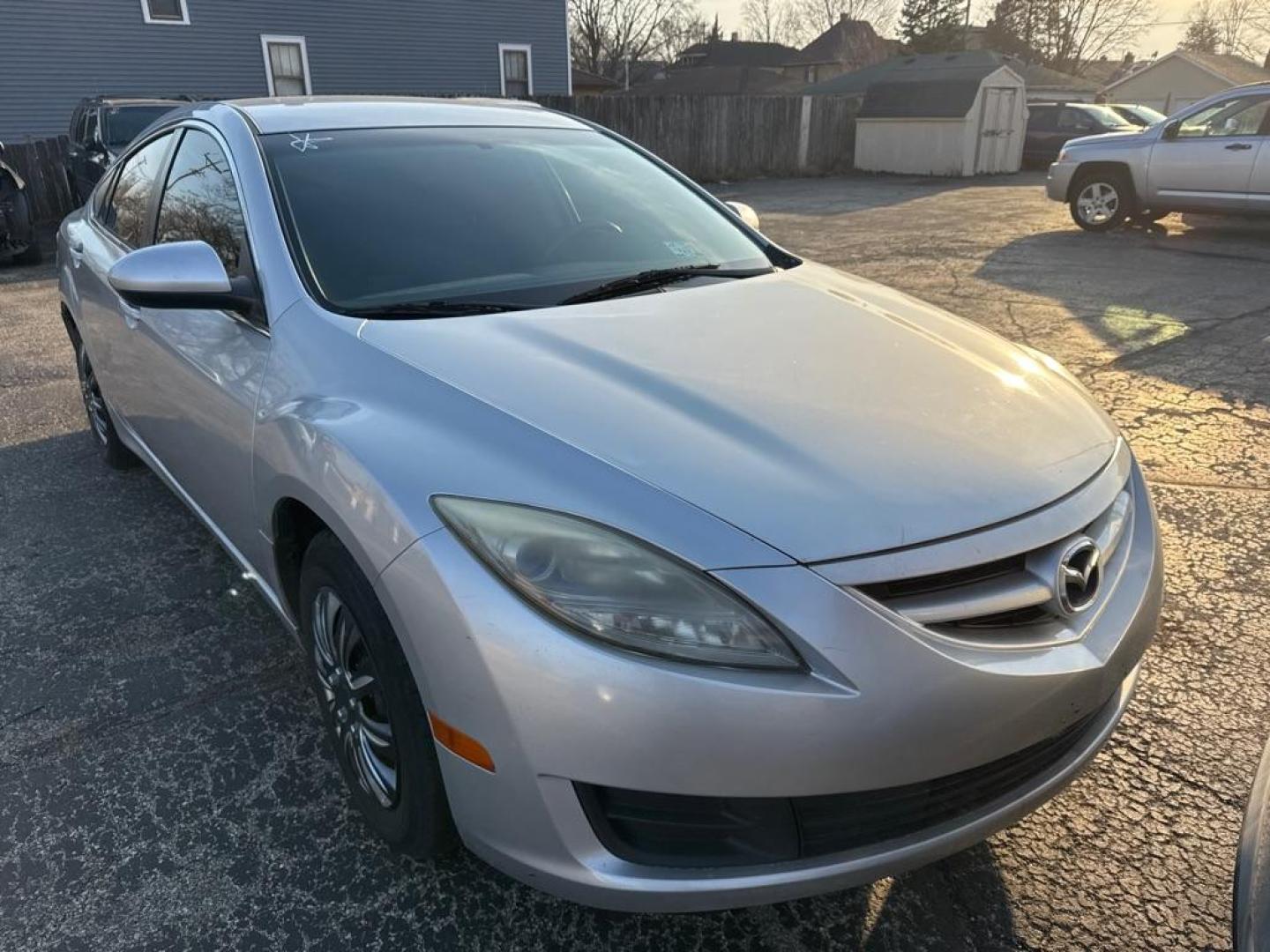 2010 SILVER MAZDA 6 I (1YVHZ8BH1A5) with an 2.5L engine, Automatic transmission, located at 1708 Broadway, Rockford, IL, 61104, (815) 397-5010, 42.252522, -89.069359 - Photo#1