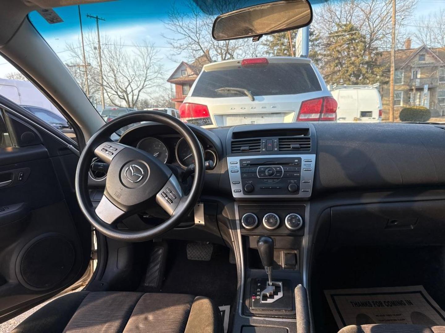 2010 SILVER MAZDA 6 I (1YVHZ8BH1A5) with an 2.5L engine, Automatic transmission, located at 1708 Broadway, Rockford, IL, 61104, (815) 397-5010, 42.252522, -89.069359 - Photo#5