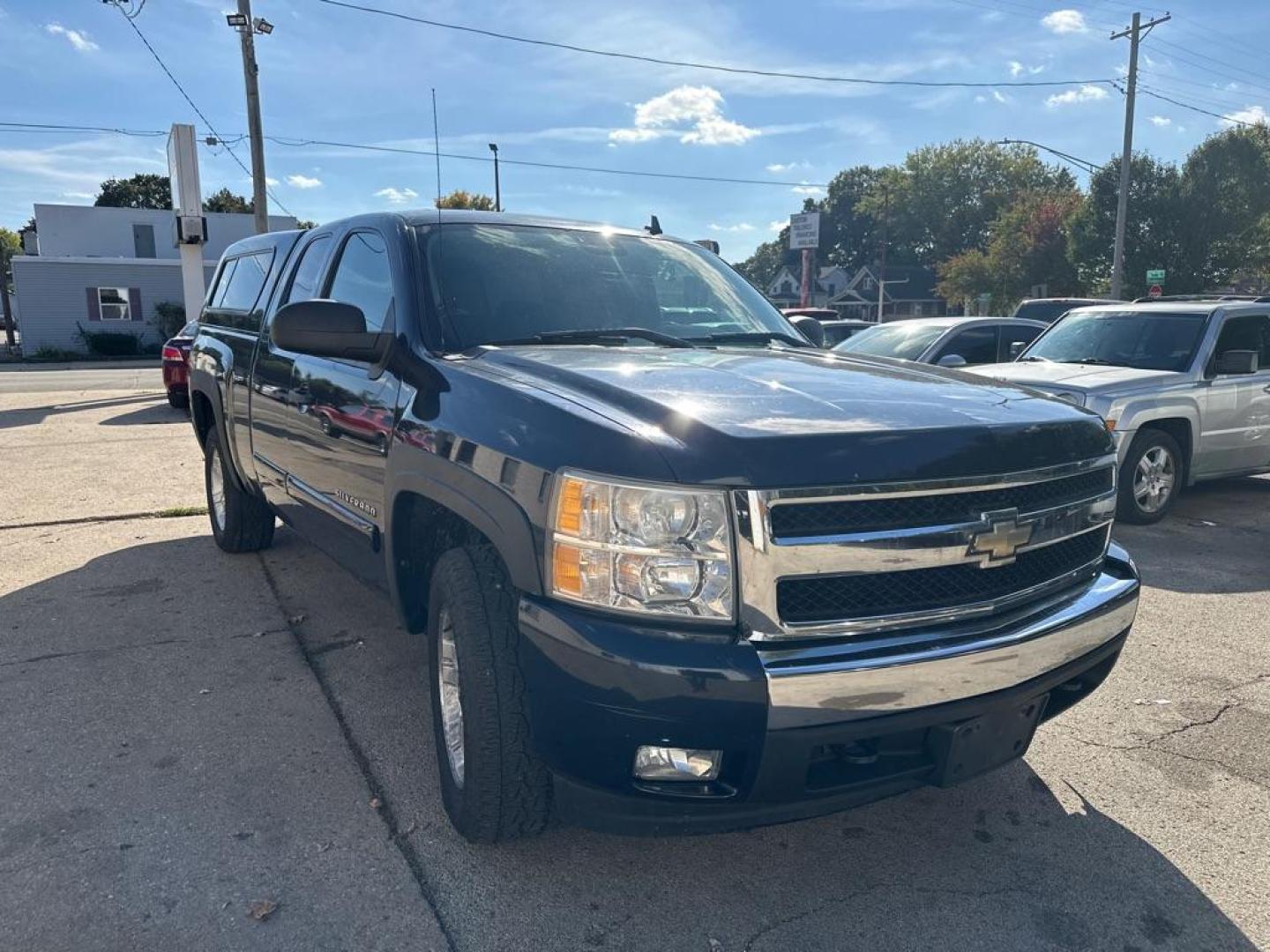 2007 BLUE CHEVROLET SILVERADO 1500 (1GCEK19J57Z) with an 5.3L engine, Automatic transmission, located at 1708 Broadway, Rockford, IL, 61104, (815) 397-5010, 42.252522, -89.069359 - Photo#0
