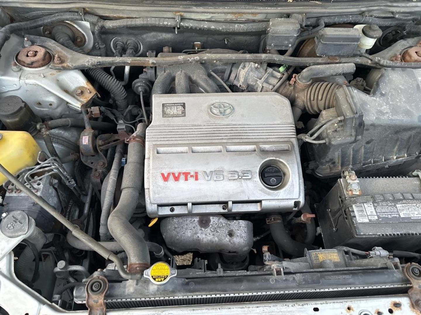 2005 SILVER TOYOTA HIGHLANDER LIMITED (JTEGP21A050) with an 3.3L engine, Automatic transmission, located at 1708 Broadway, Rockford, IL, 61104, (815) 397-5010, 42.252522, -89.069359 - Photo#5