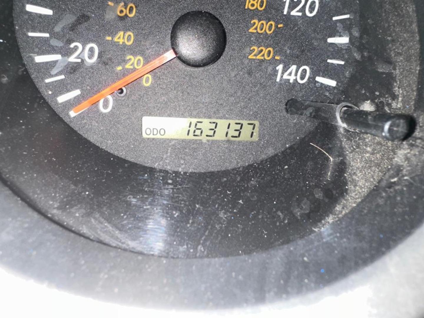 2005 SILVER TOYOTA HIGHLANDER LIMITED (JTEGP21A050) with an 3.3L engine, Automatic transmission, located at 1708 Broadway, Rockford, IL, 61104, (815) 397-5010, 42.252522, -89.069359 - Photo#8