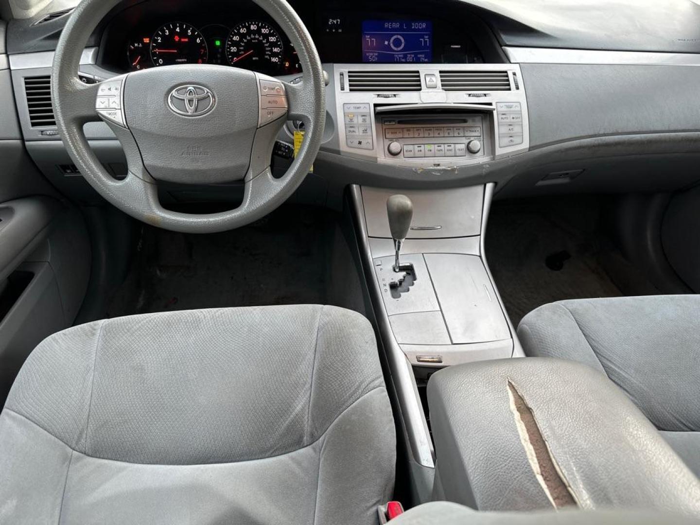 2007 GREY TOYOTA AVALON XL (4T1BK36B07U) with an 3.5L engine, Automatic transmission, located at 1708 Broadway, Rockford, IL, 61104, (815) 397-5010, 42.252522, -89.069359 - Photo#6