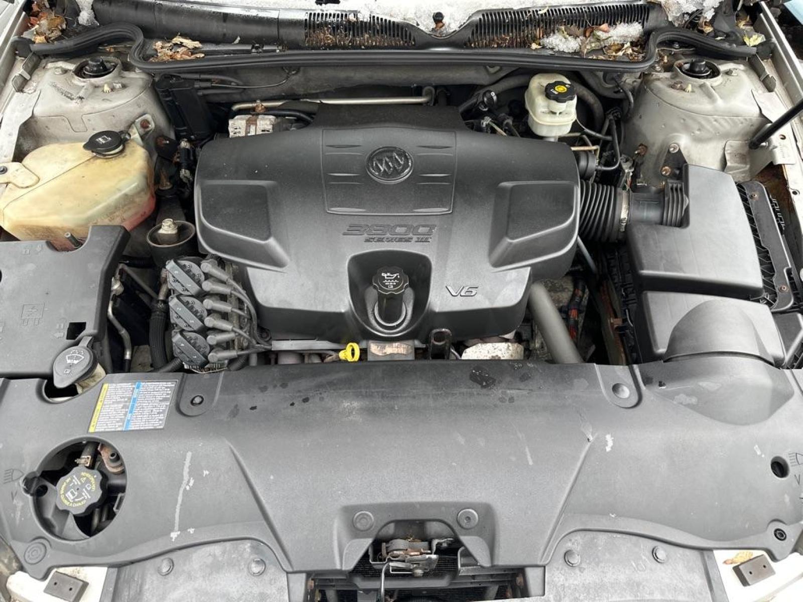 2007 SILVER BUICK LUCERNE CXL (1G4HD57217U) with an 3.8L engine, Automatic transmission, located at 1708 Broadway, Rockford, IL, 61104, (815) 397-5010, 42.252522, -89.069359 - Photo #8