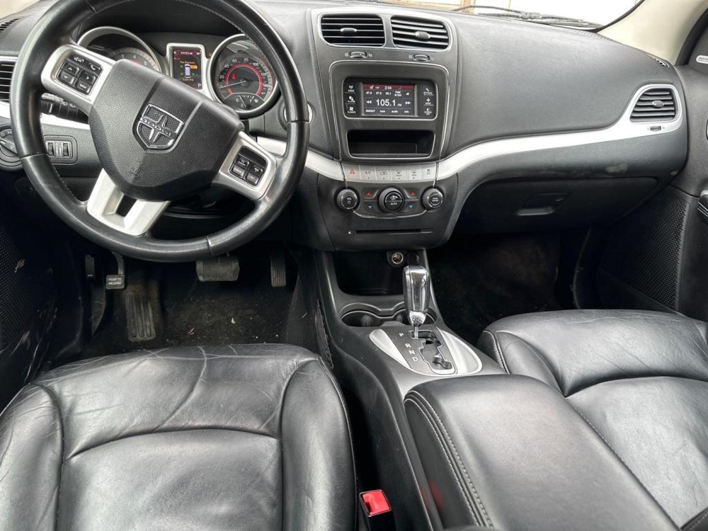 2011 SILVER DODGE JOURNEY R/T (3D4PH6FGXBT) with an 3.6L engine, Automatic transmission, located at 1708 Broadway, Rockford, IL, 61104, (815) 397-5010, 42.252522, -89.069359 - Photo#6