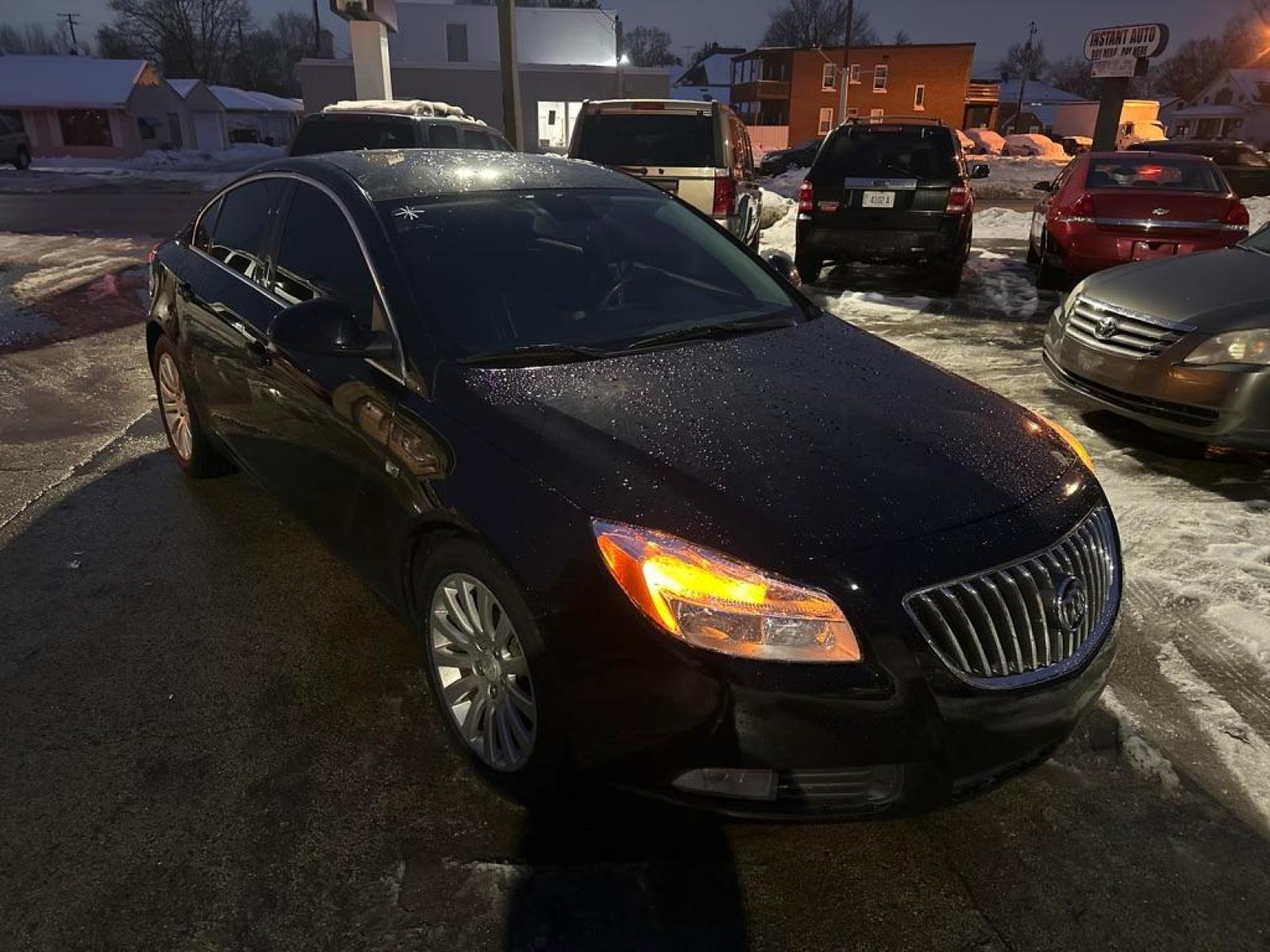 2011 BLACK BUICK REGAL CXL (2G4GN5ECXB9) with an 2.4L engine, Automatic transmission, located at 1708 Broadway, Rockford, IL, 61104, (815) 397-5010, 42.252522, -89.069359 - Photo #3