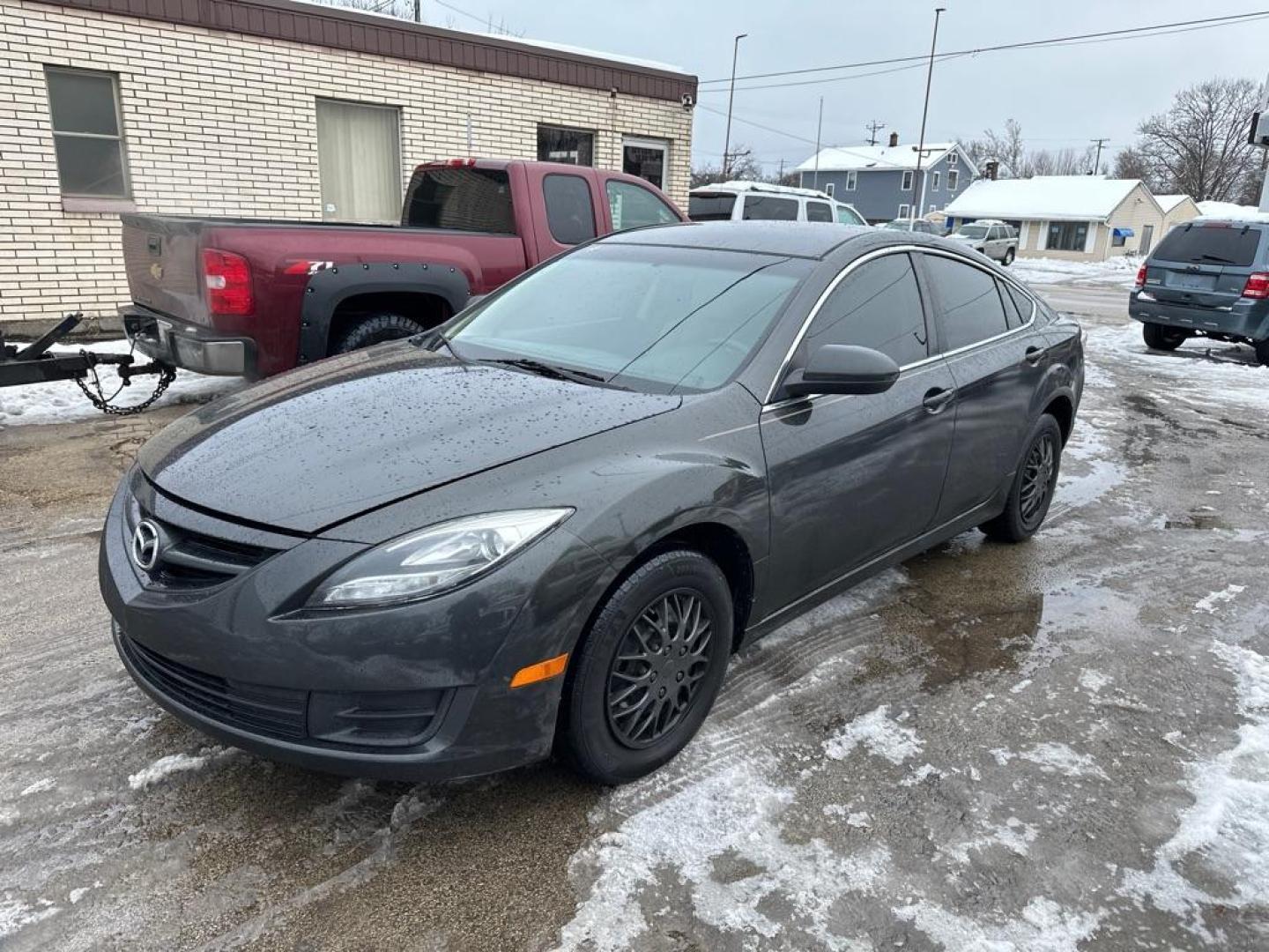 2012 BLACK MAZDA 6 I (1YVHZ8BH3C5) with an 2.5L engine, Automatic transmission, located at 1708 Broadway, Rockford, IL, 61104, (815) 397-5010, 42.252522, -89.069359 - Photo#0