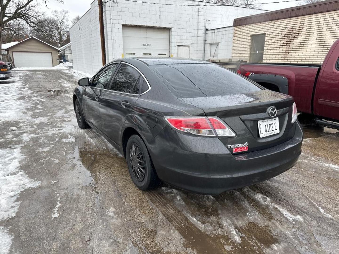 2012 BLACK MAZDA 6 I (1YVHZ8BH3C5) with an 2.5L engine, Automatic transmission, located at 1708 Broadway, Rockford, IL, 61104, (815) 397-5010, 42.252522, -89.069359 - Photo#1