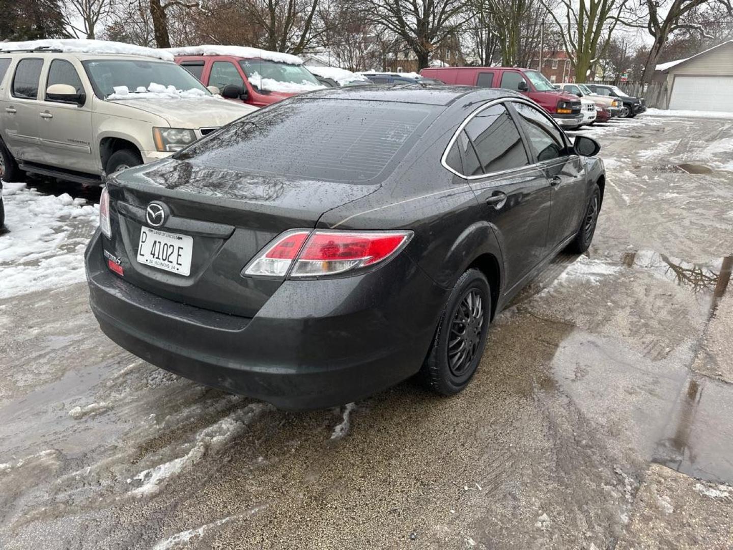 2012 BLACK MAZDA 6 I (1YVHZ8BH3C5) with an 2.5L engine, Automatic transmission, located at 1708 Broadway, Rockford, IL, 61104, (815) 397-5010, 42.252522, -89.069359 - Photo#2