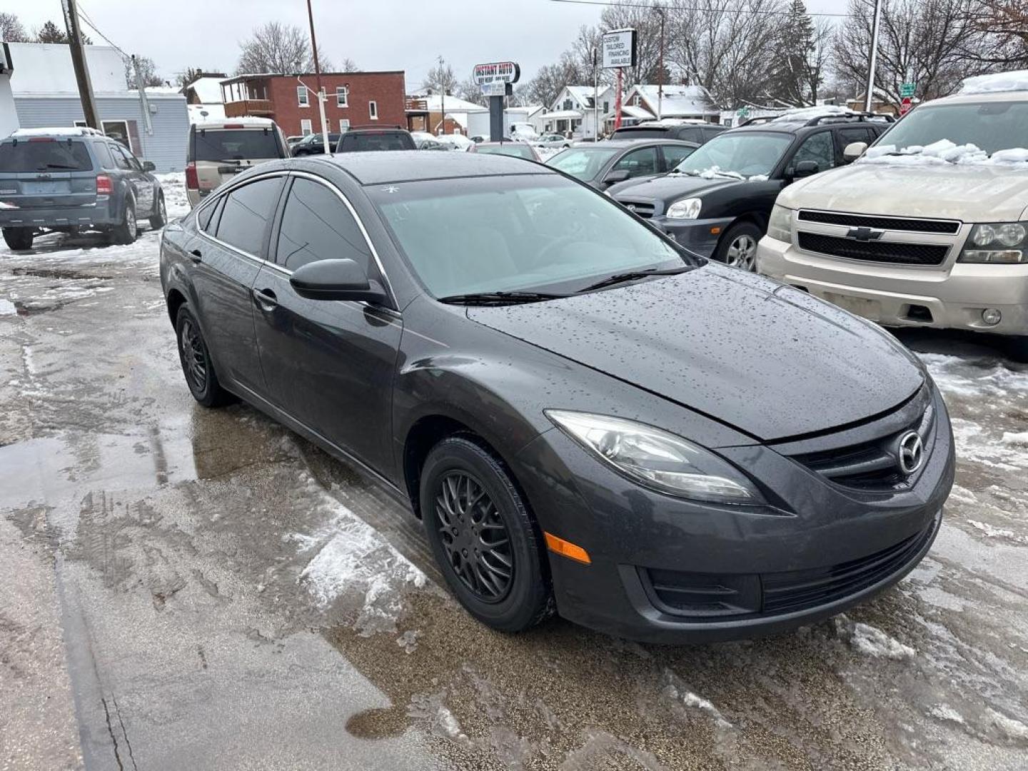 2012 BLACK MAZDA 6 I (1YVHZ8BH3C5) with an 2.5L engine, Automatic transmission, located at 1708 Broadway, Rockford, IL, 61104, (815) 397-5010, 42.252522, -89.069359 - Photo#3