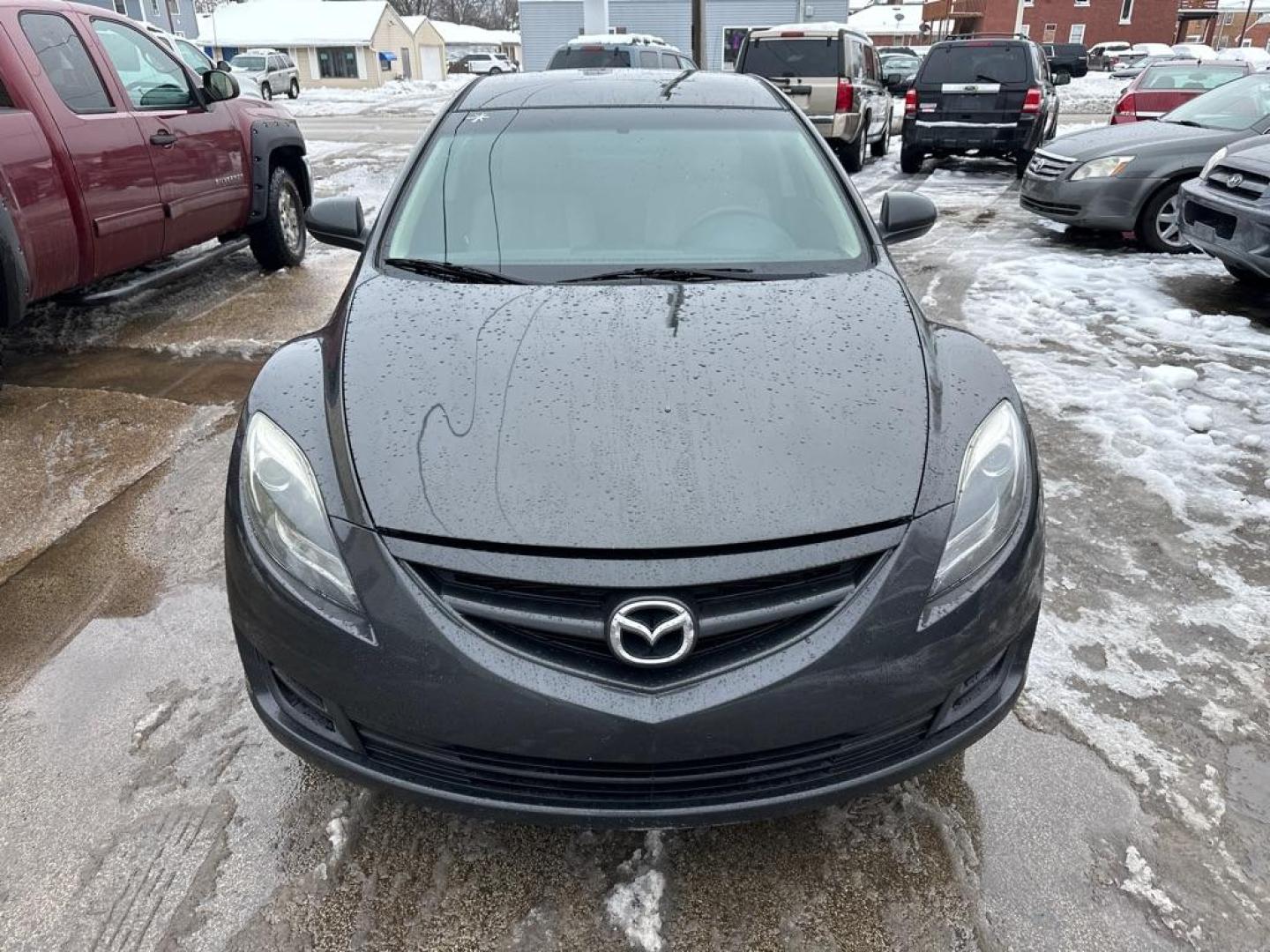 2012 BLACK MAZDA 6 I (1YVHZ8BH3C5) with an 2.5L engine, Automatic transmission, located at 1708 Broadway, Rockford, IL, 61104, (815) 397-5010, 42.252522, -89.069359 - Photo#4