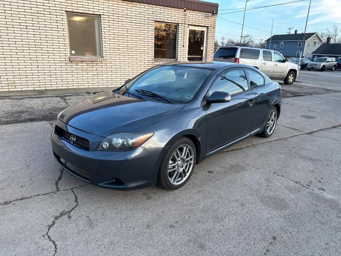 2009 BLACK SCION TC HB (JTKDE167090) with an 2.4L engine, Automatic transmission, located at 1708 Broadway, Rockford, IL, 61104, (815) 397-5010, 42.252522, -89.069359 - Photo#0