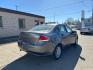 2009 GRAY FORD FOCUS SE (1FAHP35N09W) with an 2.0L engine, Automatic transmission, located at 1708 Broadway, Rockford, IL, 61104, (815) 397-5010, 42.252522, -89.069359- Photo#3