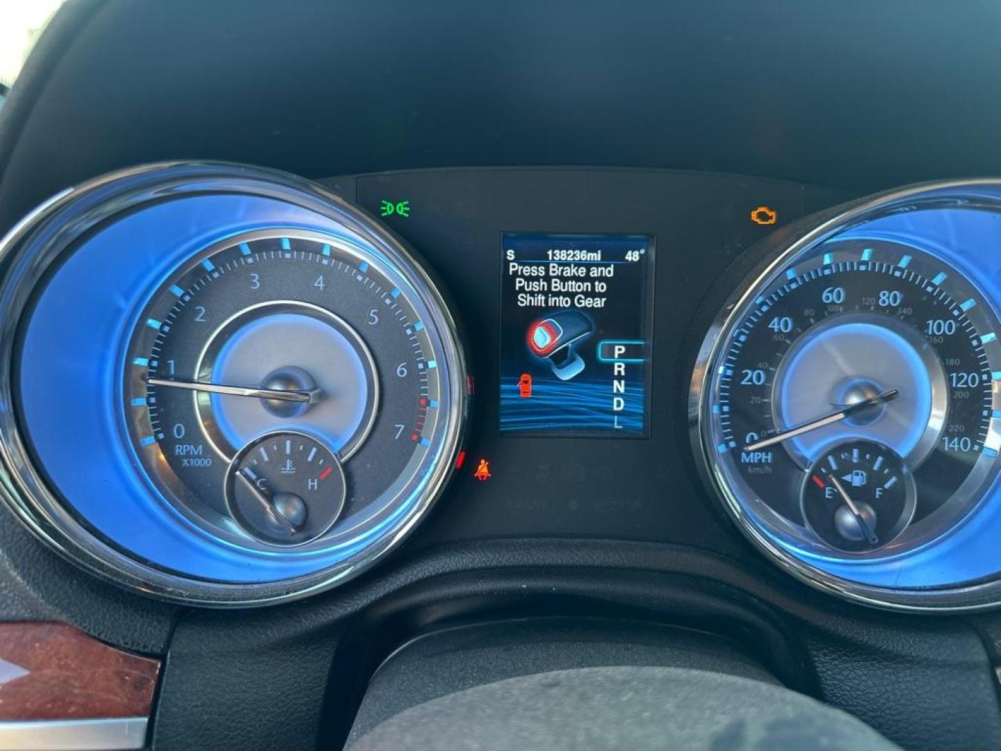 2013 RED CHRYSLER 300 (2C3CCAAG7DH) with an 3.6L engine, Automatic transmission, located at 1708 Broadway, Rockford, IL, 61104, (815) 397-5010, 42.252522, -89.069359 - Photo#9