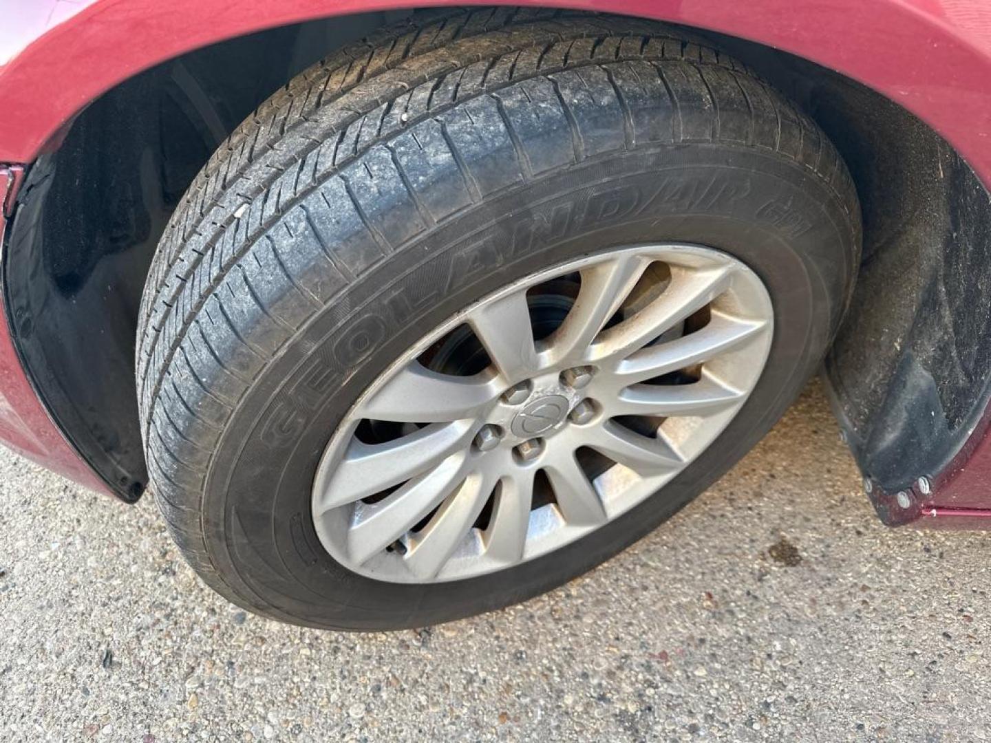 2013 RED CHRYSLER 300 (2C3CCAAG7DH) with an 3.6L engine, Automatic transmission, located at 1708 Broadway, Rockford, IL, 61104, (815) 397-5010, 42.252522, -89.069359 - Photo#10