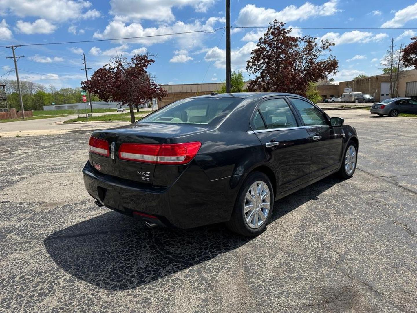 2012 BLACK LINCOLN MKZ (3LNHL2JC8CR) with an 3.5L engine, Automatic transmission, located at 1708 Broadway, Rockford, IL, 61104, (815) 397-5010, 42.252522, -89.069359 - Photo#2