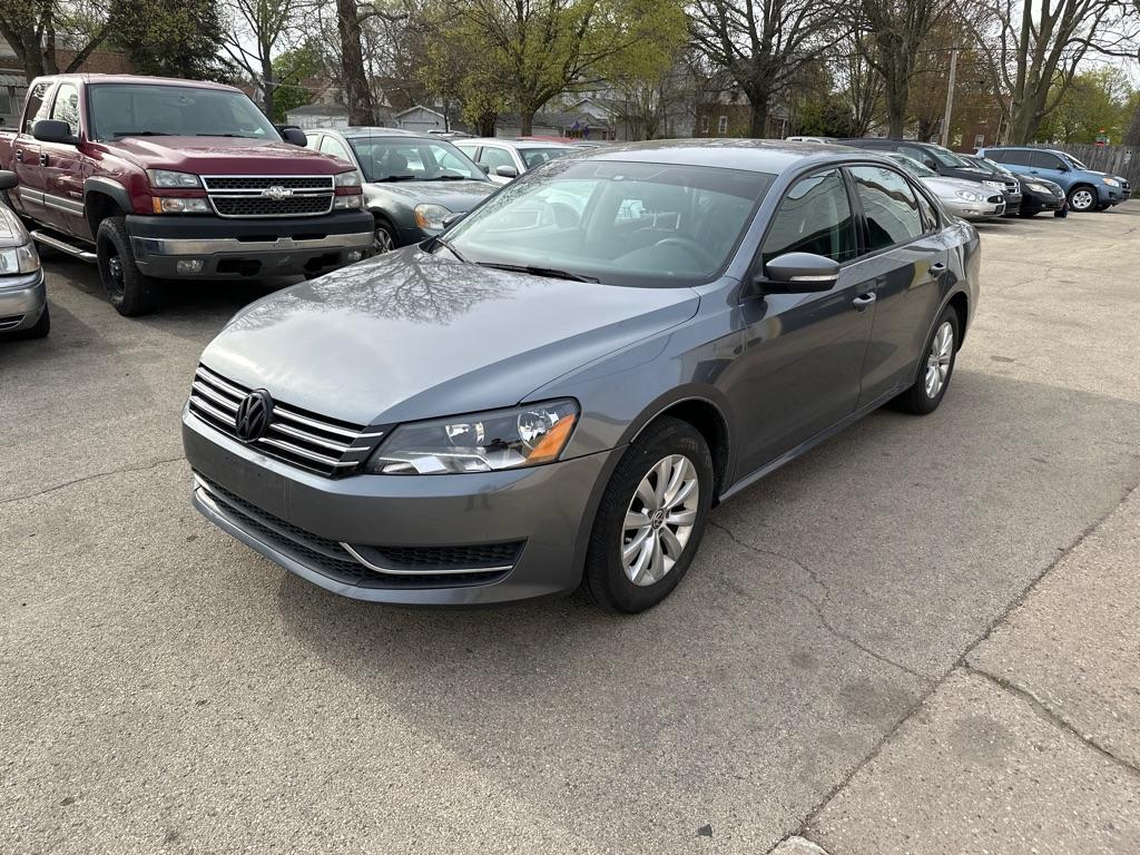 photo of 2013 VOLKSWAGEN PASSAT 4DR